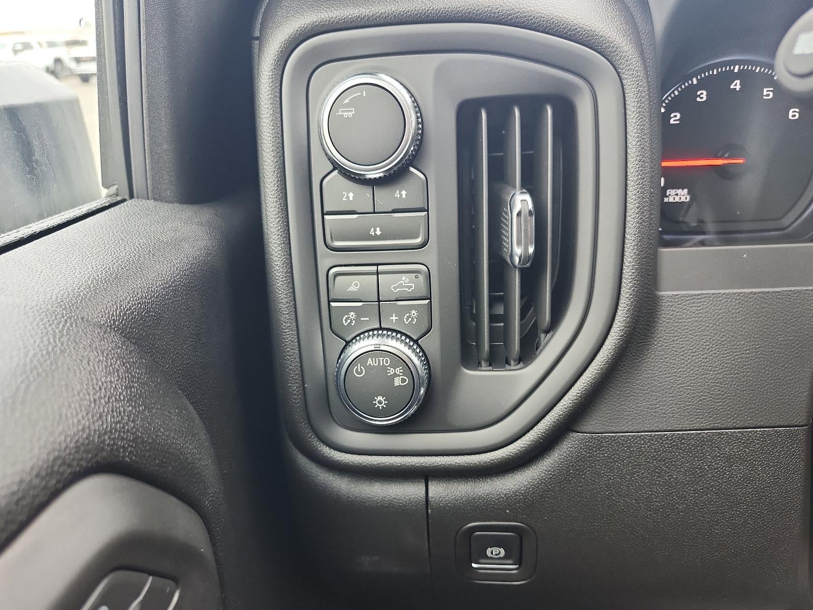 2026 GMC Sierra 2500 HD Crew Cab Long Box 4-Wheel Drive Pro