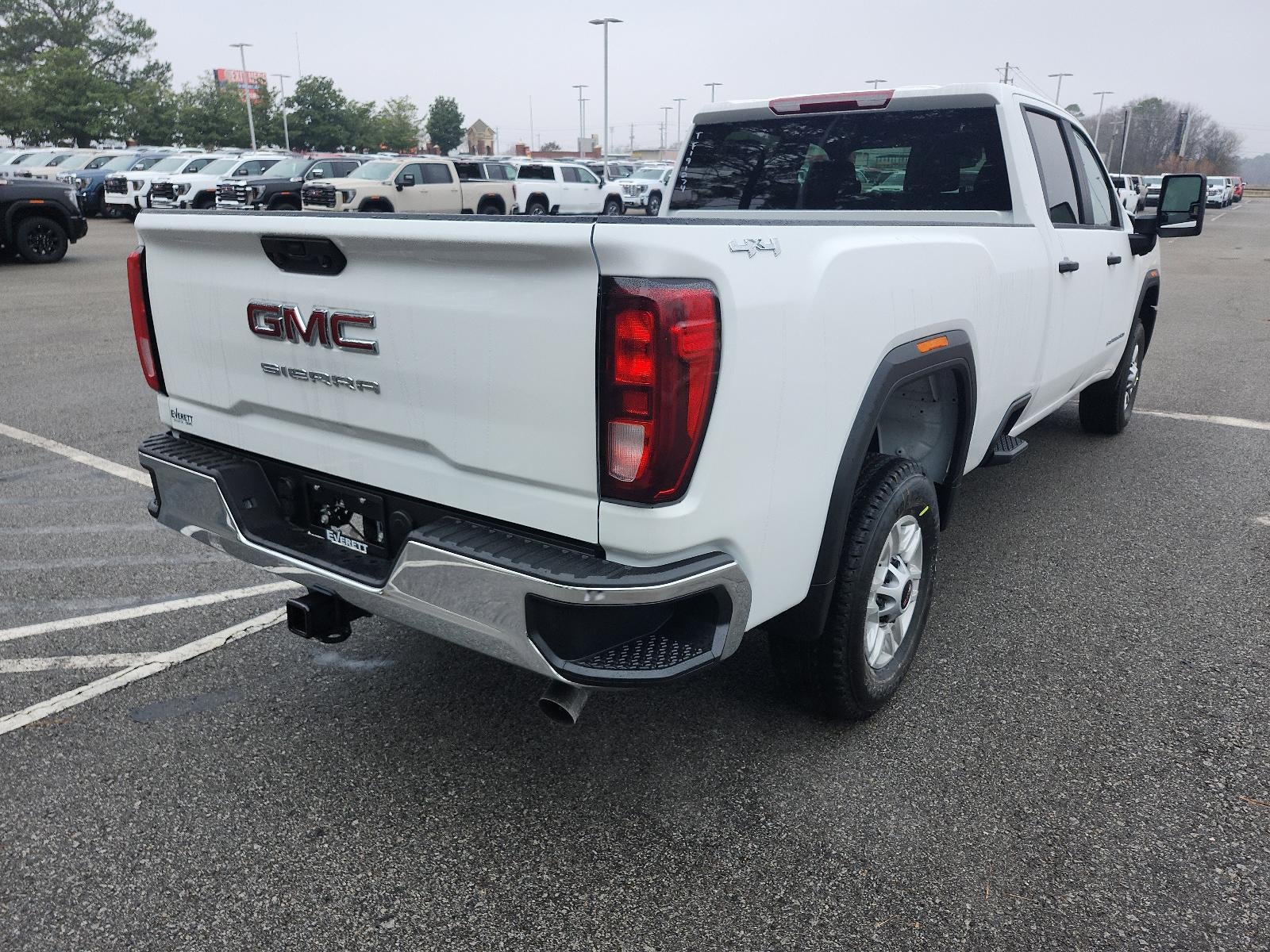 2026 GMC Sierra 2500 HD Crew Cab Long Box 4-Wheel Drive Pro