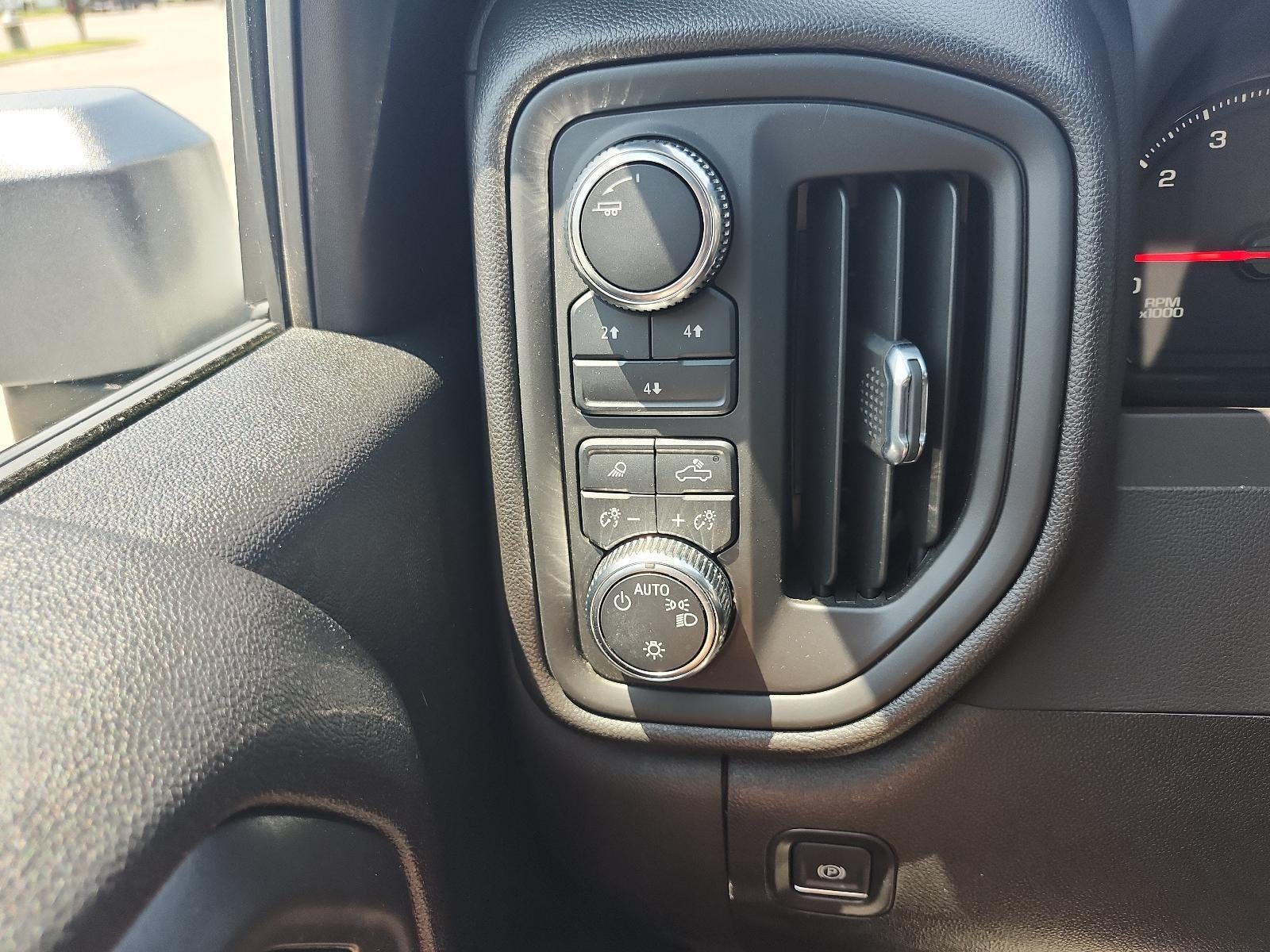 2025 GMC Sierra 2500 HD Pro