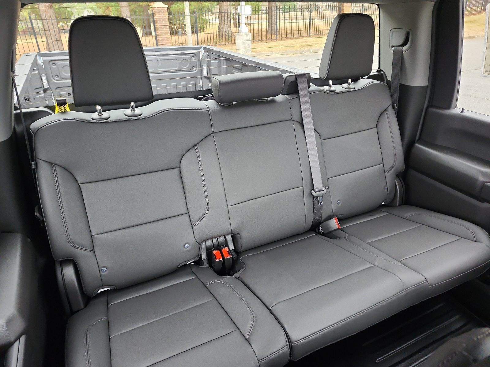 2026 GMC Sierra 2500 HD Crew Cab Long Box 4-Wheel Drive Pro