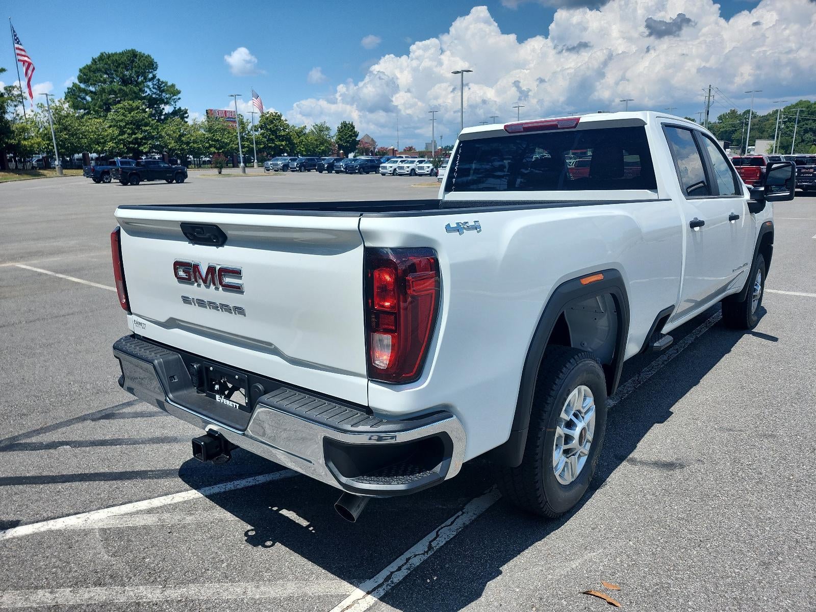 2025 GMC Sierra 2500 HD Crew Cab Long Box 4-Wheel Drive Pro