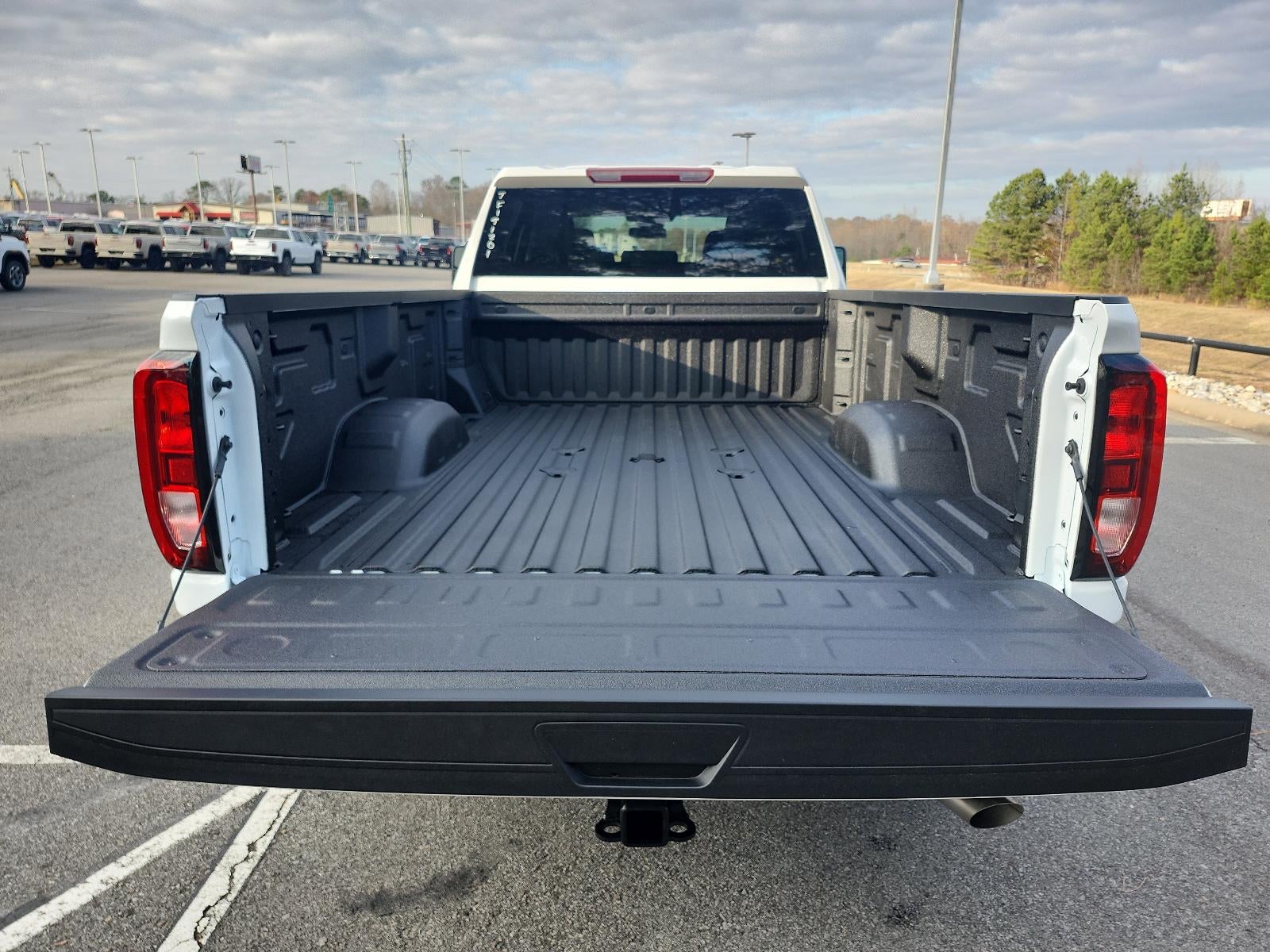 2026 GMC Sierra 2500 HD Crew Cab Long Box 4-Wheel Drive Pro