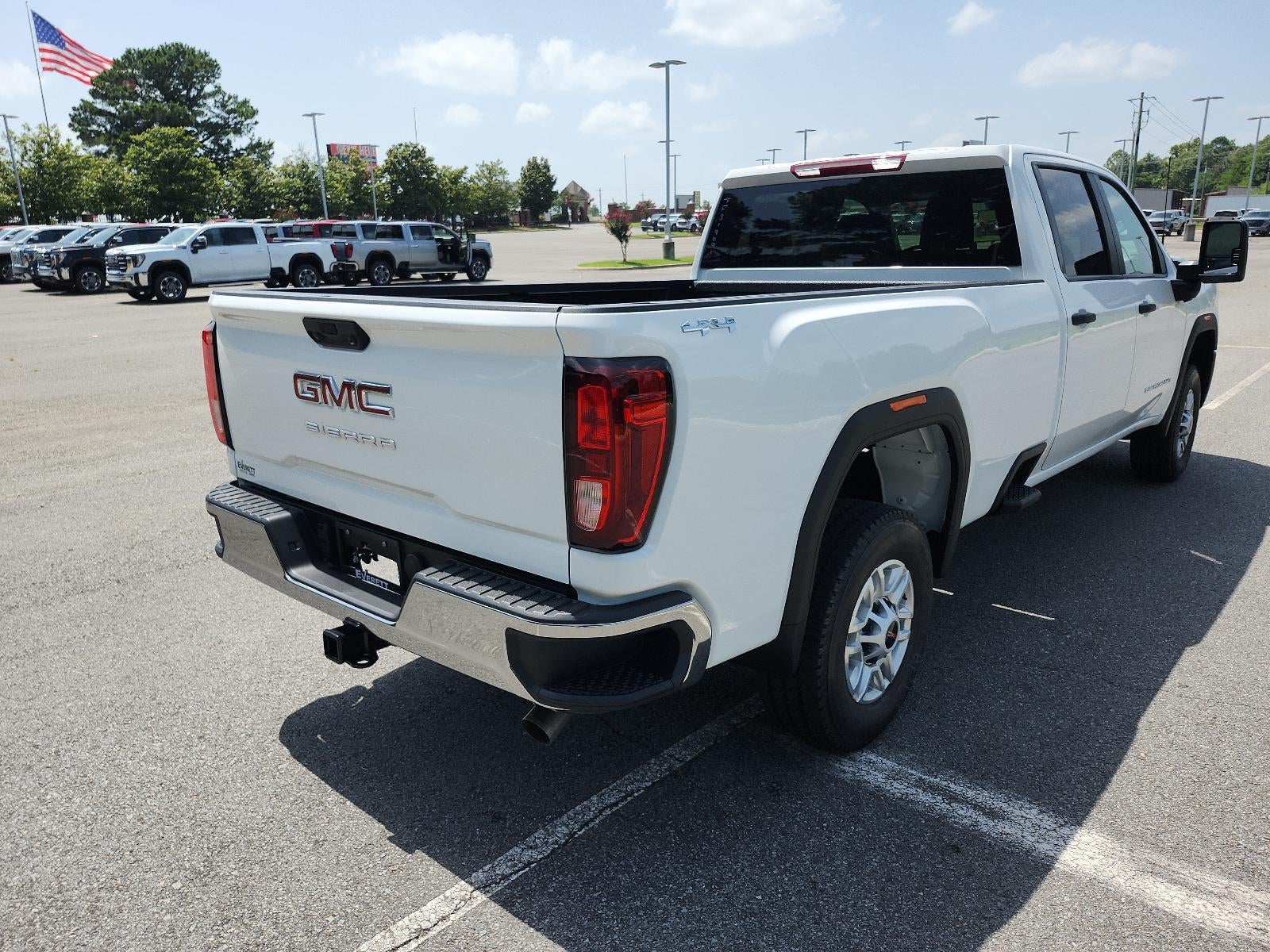 2026 GMC Sierra 2500 HD Crew Cab Long Box 4-Wheel Drive Pro