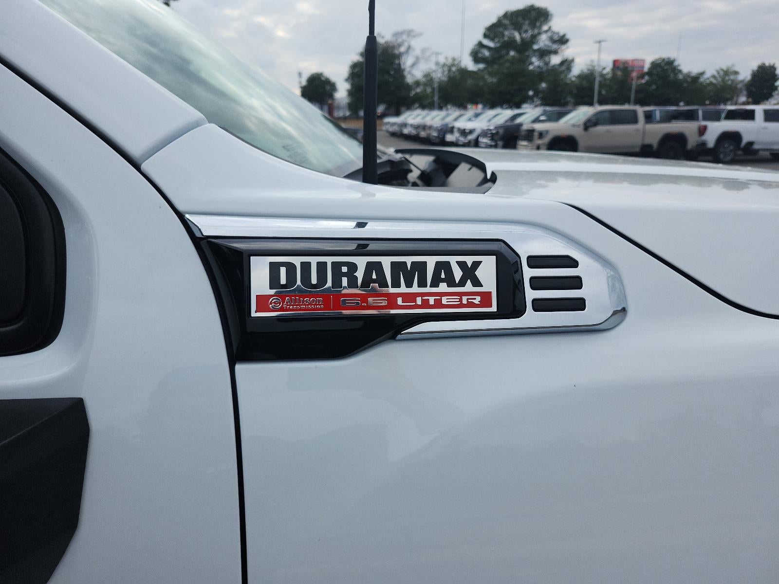 2026 GMC Sierra 2500 HD Crew Cab Long Box 4-Wheel Drive Pro