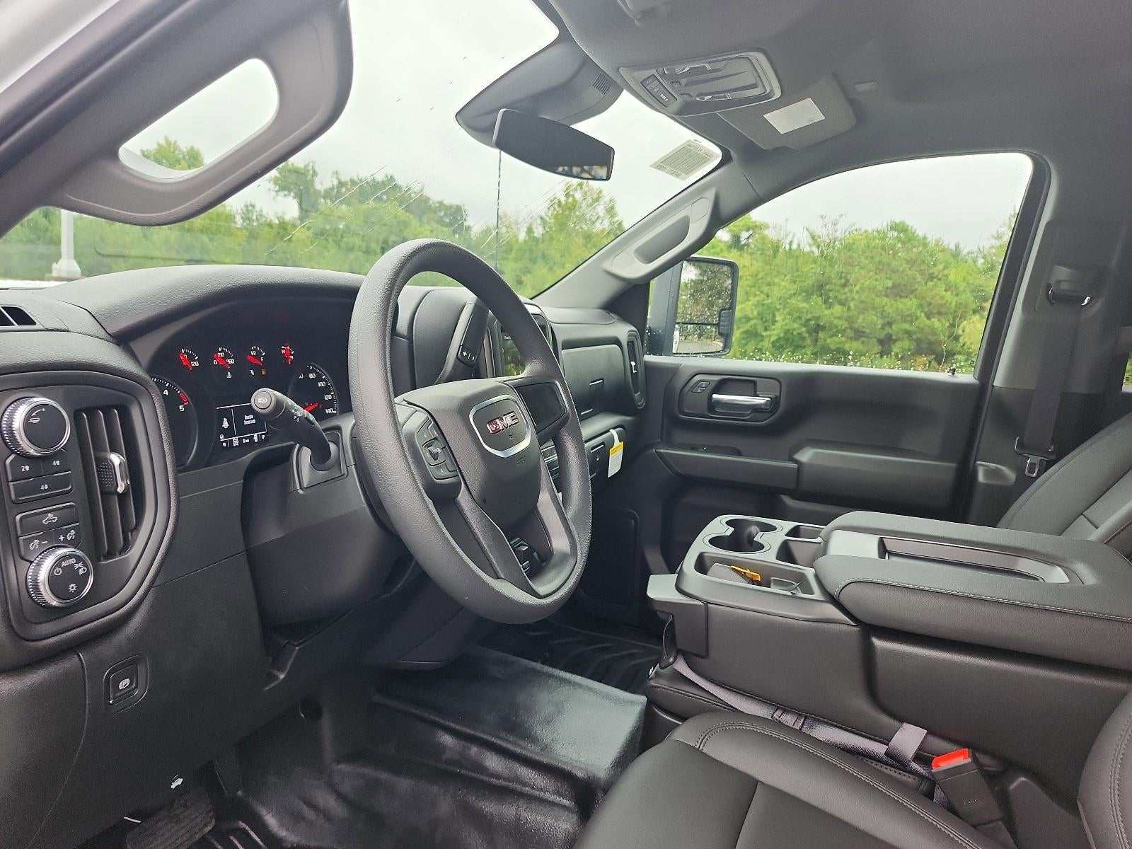 2025 GMC Sierra 2500 HD Crew Cab Standard Box 4-Wheel Drive Pro