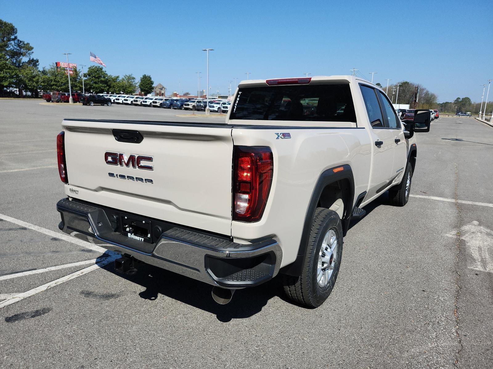 2026 GMC Sierra 2500 HD Crew Cab Standard Box 4-Wheel Drive Pro