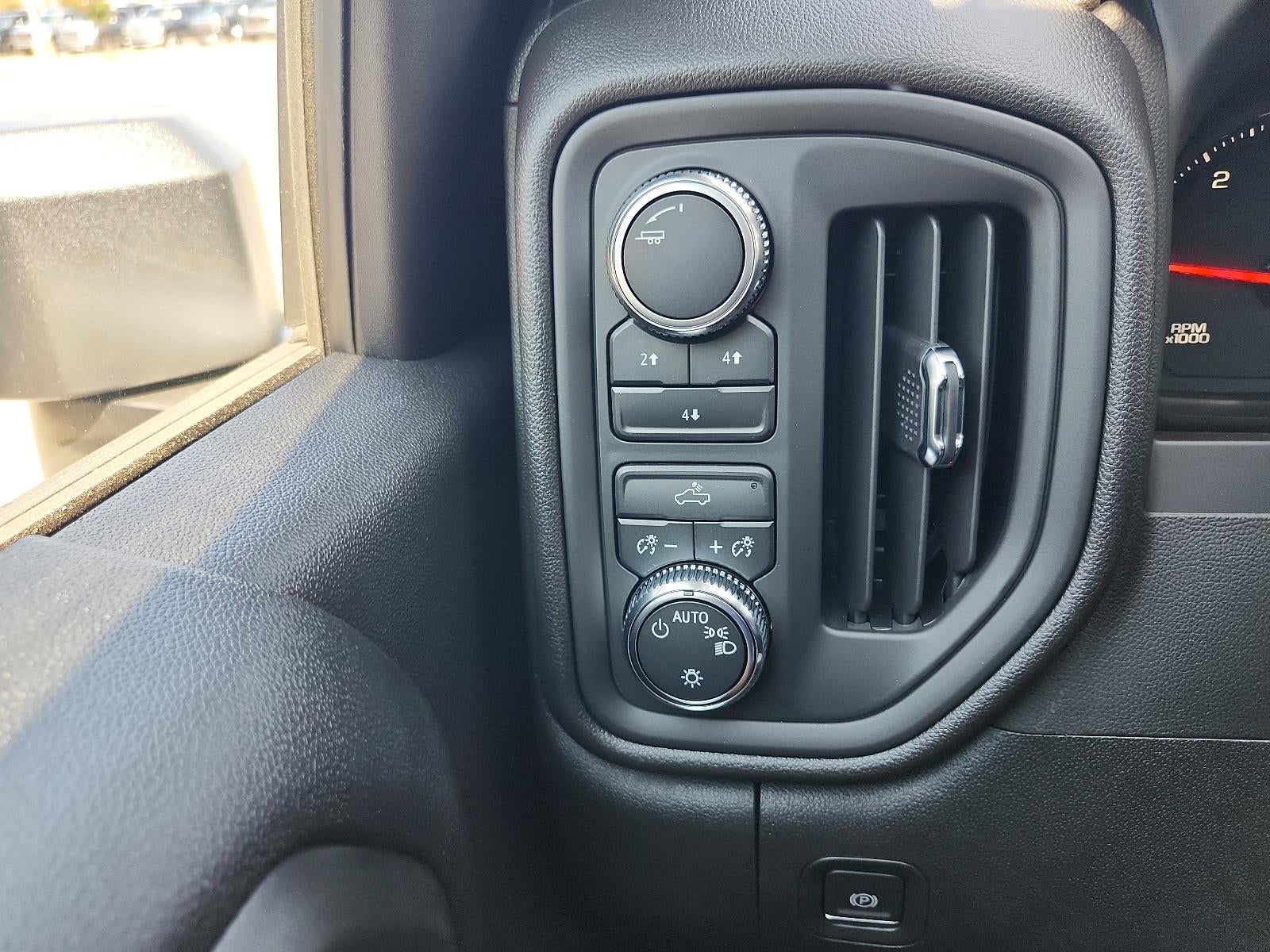 2025 GMC Sierra 2500 HD Crew Cab Standard Box 4-Wheel Drive Pro