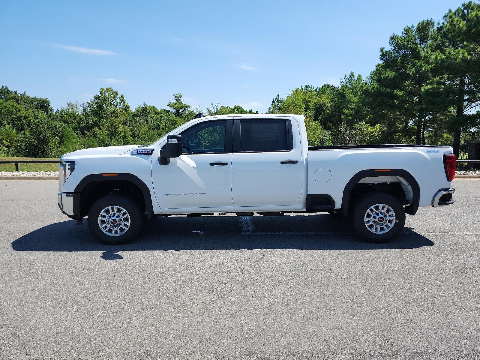 2025 GMC Sierra 2500 HD Crew Cab Standard Box 4-Wheel Drive Pro