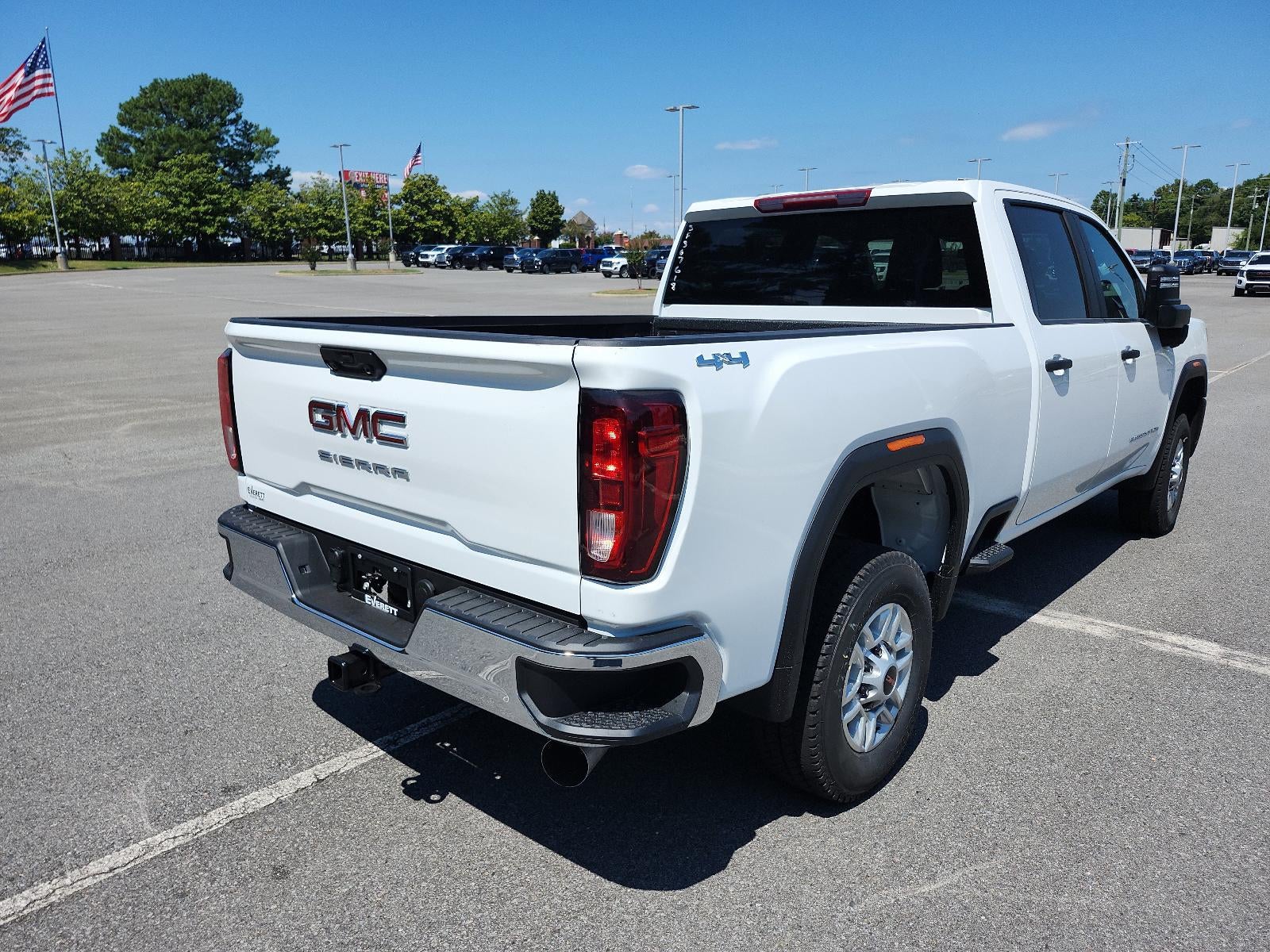 2025 GMC Sierra 2500 HD Crew Cab Standard Box 4-Wheel Drive Pro