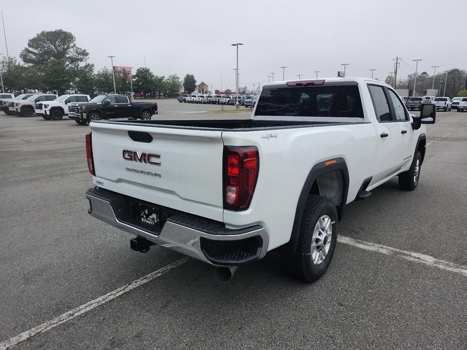 2026 GMC Sierra 2500 HD Crew Cab Long Box 4-Wheel Drive Pro