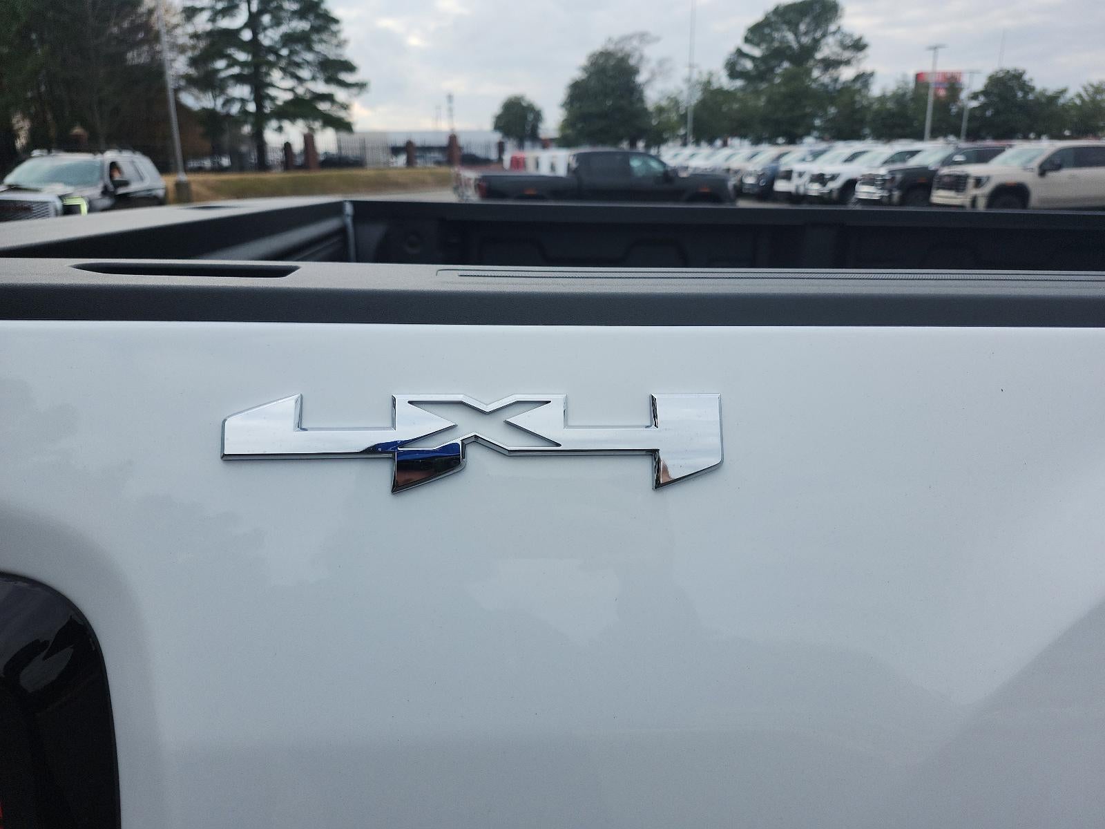 2026 GMC Sierra 2500 HD Crew Cab Long Box 4-Wheel Drive Pro