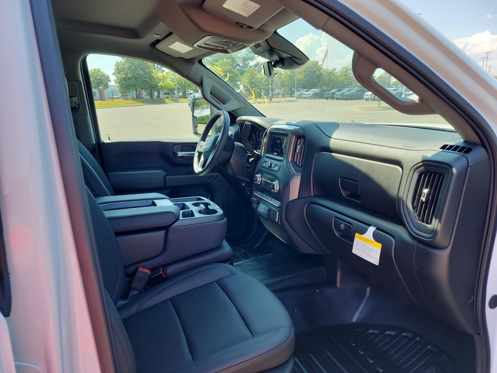 2025 GMC Sierra 2500 HD Crew Cab Standard Box 4-Wheel Drive Pro