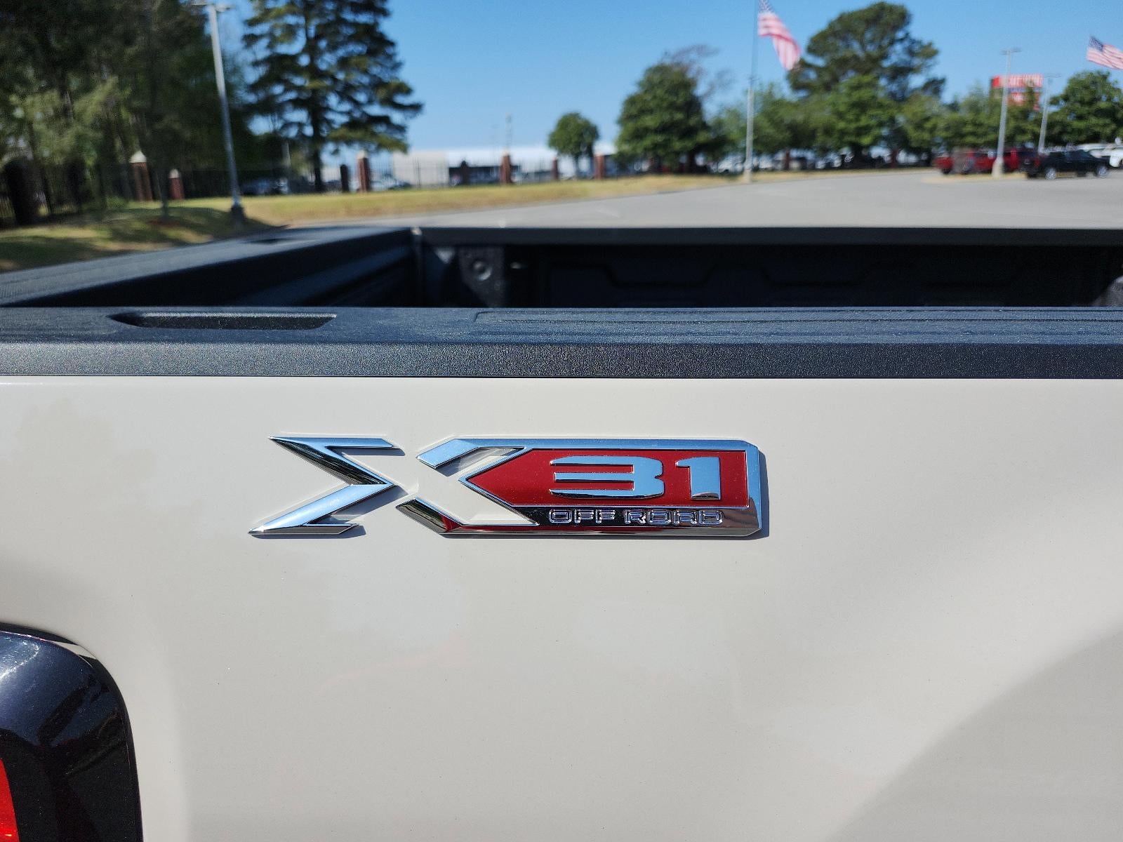 2026 GMC Sierra 2500 HD Crew Cab Standard Box 4-Wheel Drive Pro