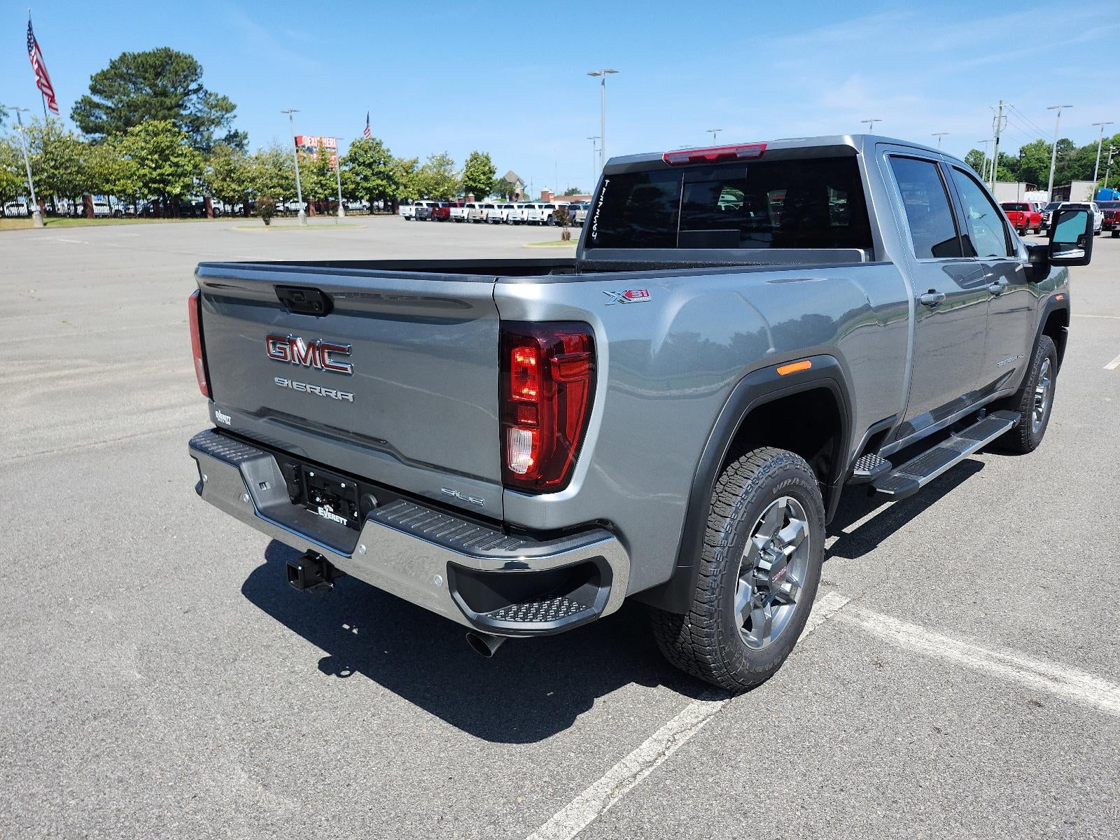 2026 GMC Sierra 2500 HD Crew Cab Standard Box 4-Wheel Drive SLE
