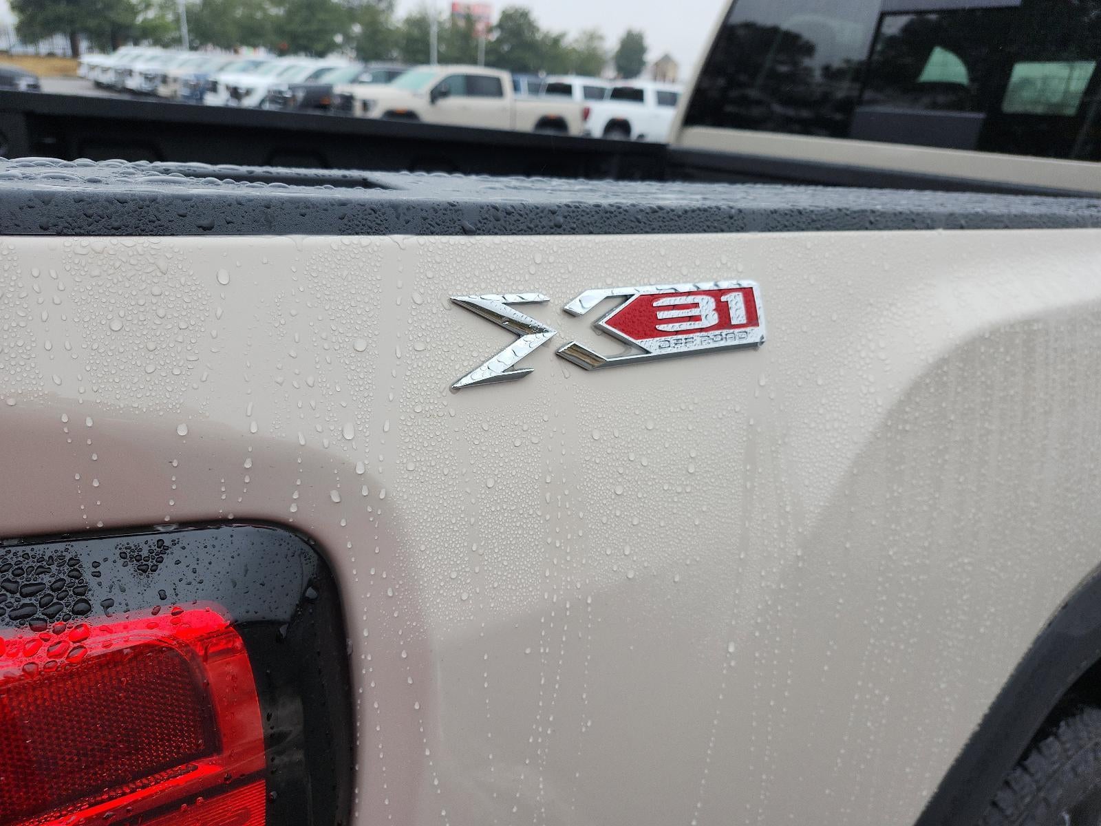 2026 GMC Sierra 2500 HD Crew Cab Standard Box 4-Wheel Drive SLE