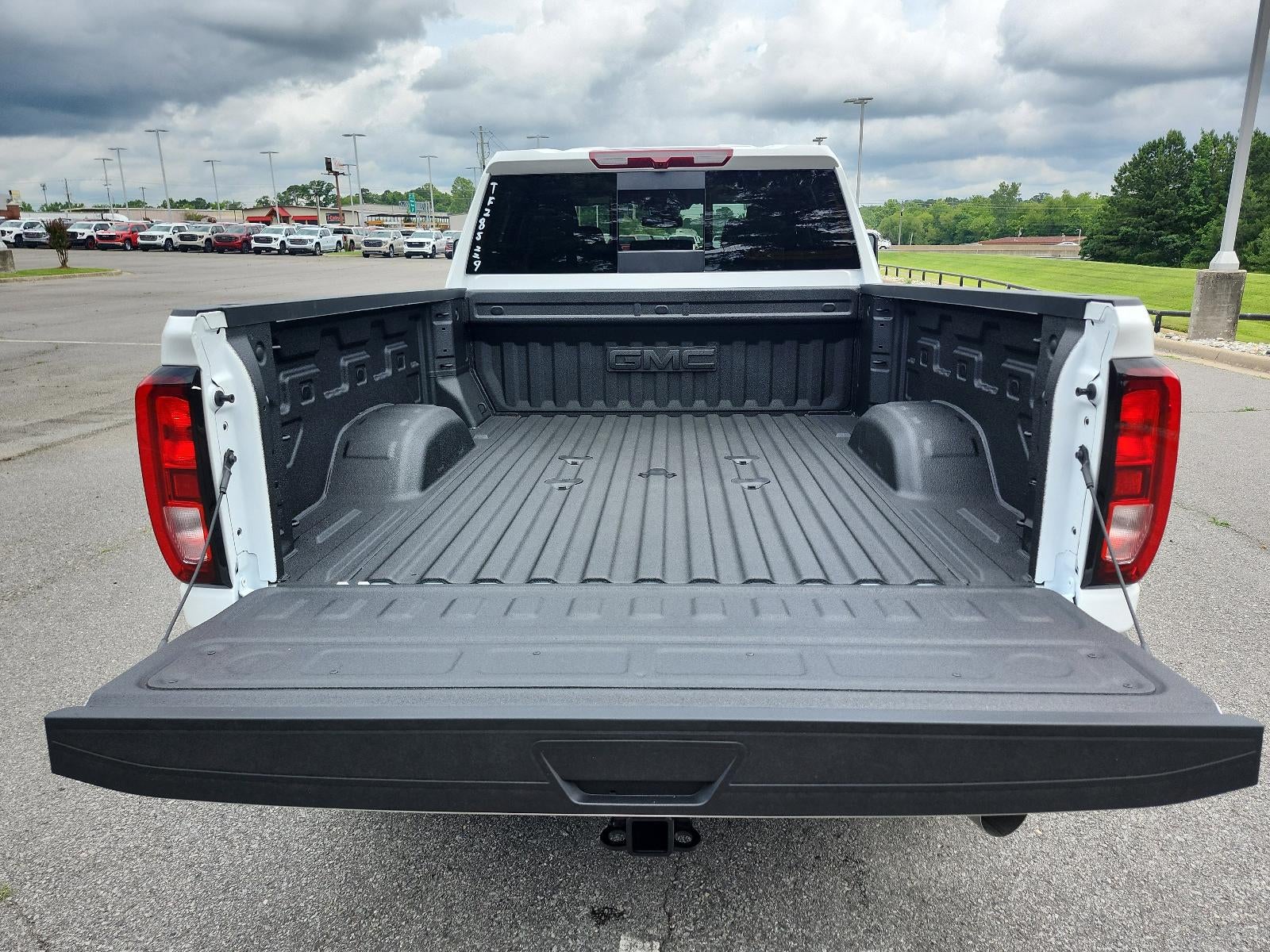 2026 GMC Sierra 2500 HD Crew Cab Standard Box 4-Wheel Drive SLE