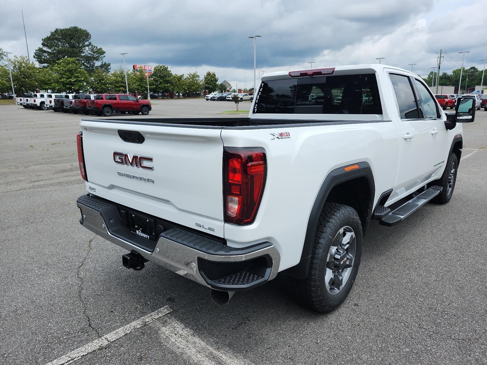 2026 GMC Sierra 2500 HD Crew Cab Standard Box 4-Wheel Drive SLE