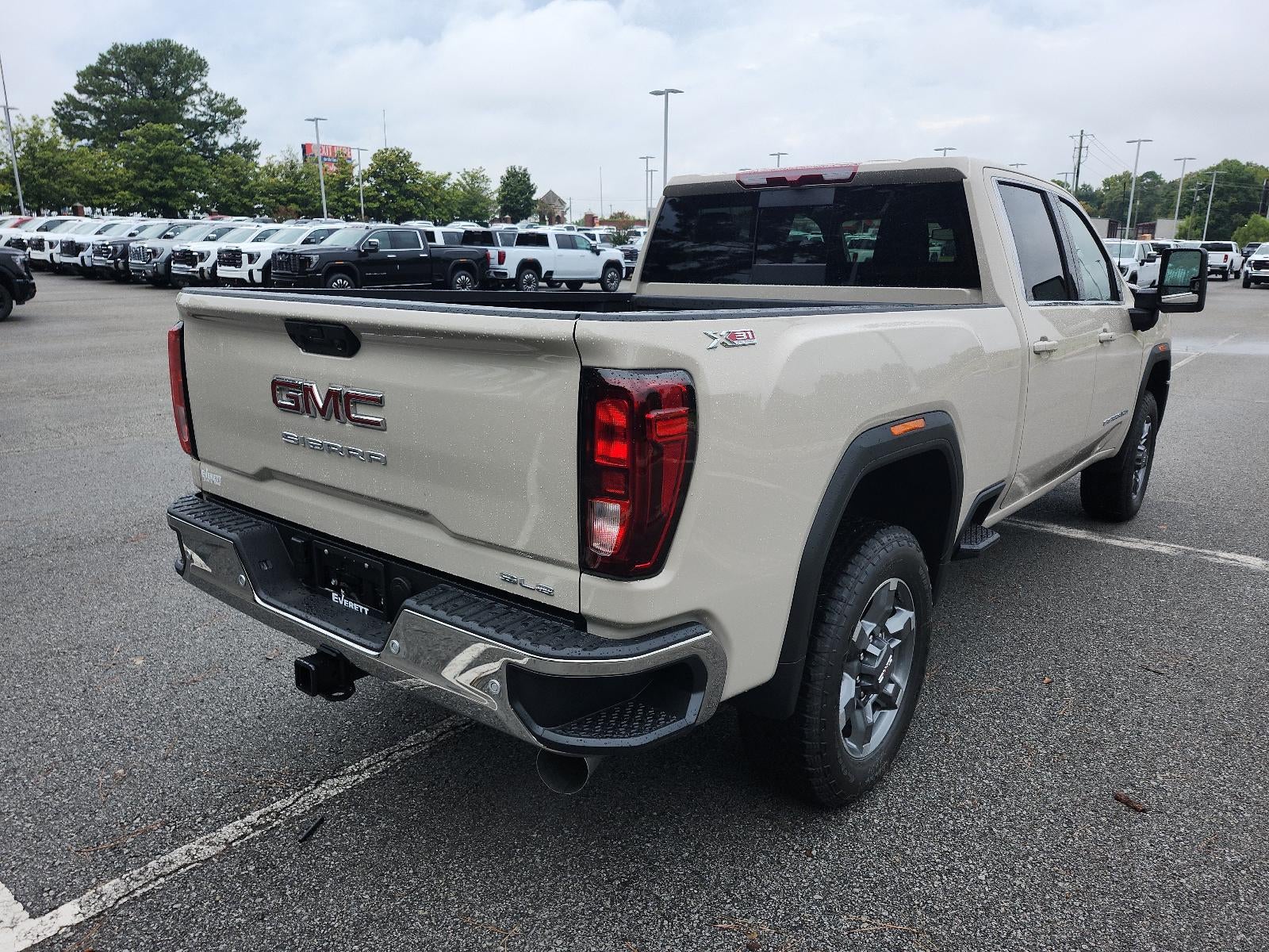 2026 GMC Sierra 2500 HD Crew Cab Standard Box 4-Wheel Drive SLE