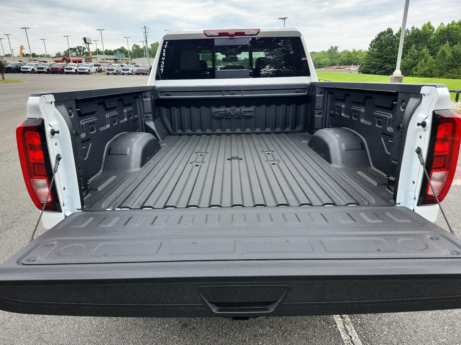 2026 GMC Sierra 2500 HD Crew Cab Standard Box 4-Wheel Drive SLE