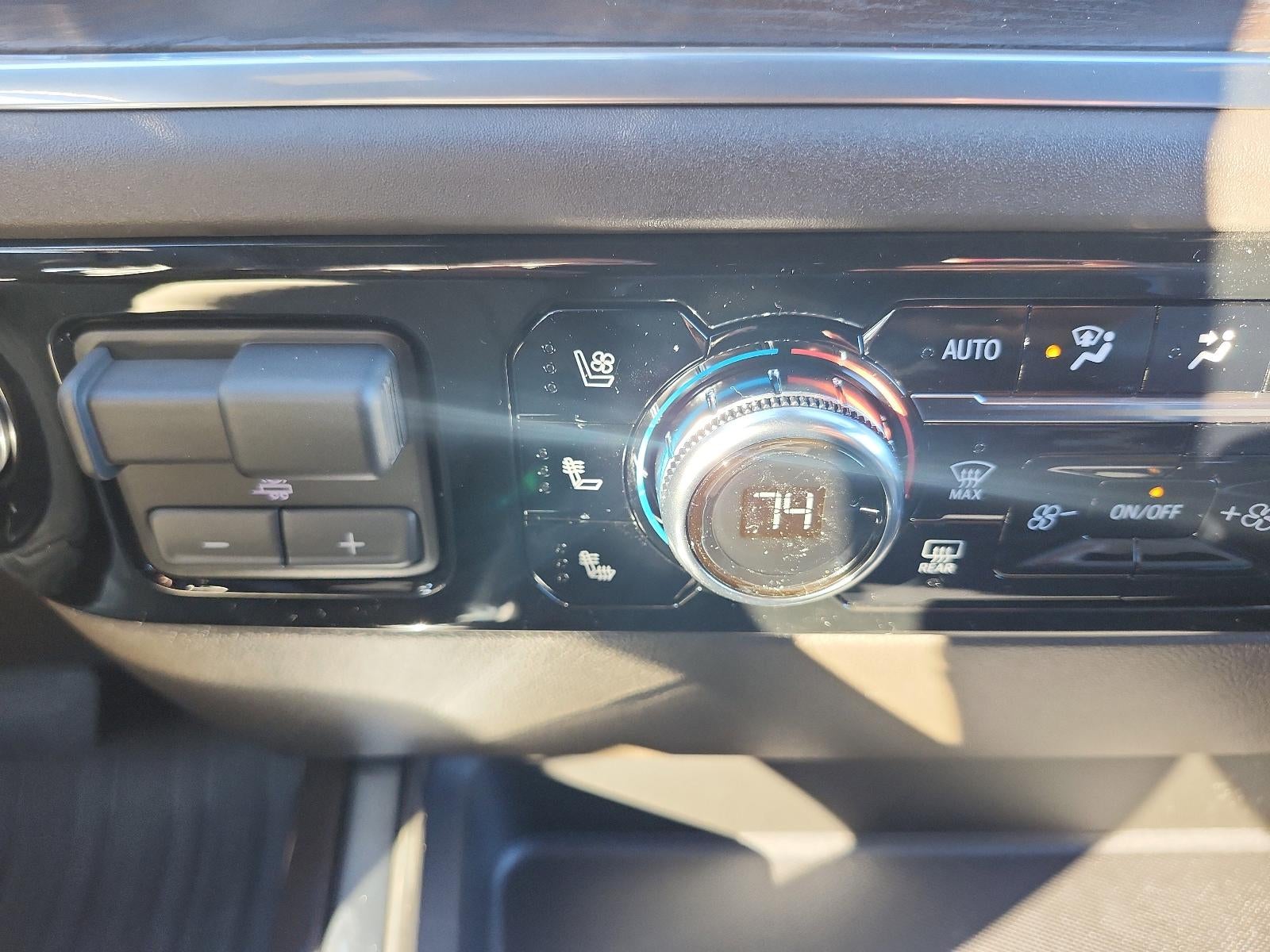 2026 GMC Sierra 2500 HD Crew Cab Standard Box 4-Wheel Drive SLT