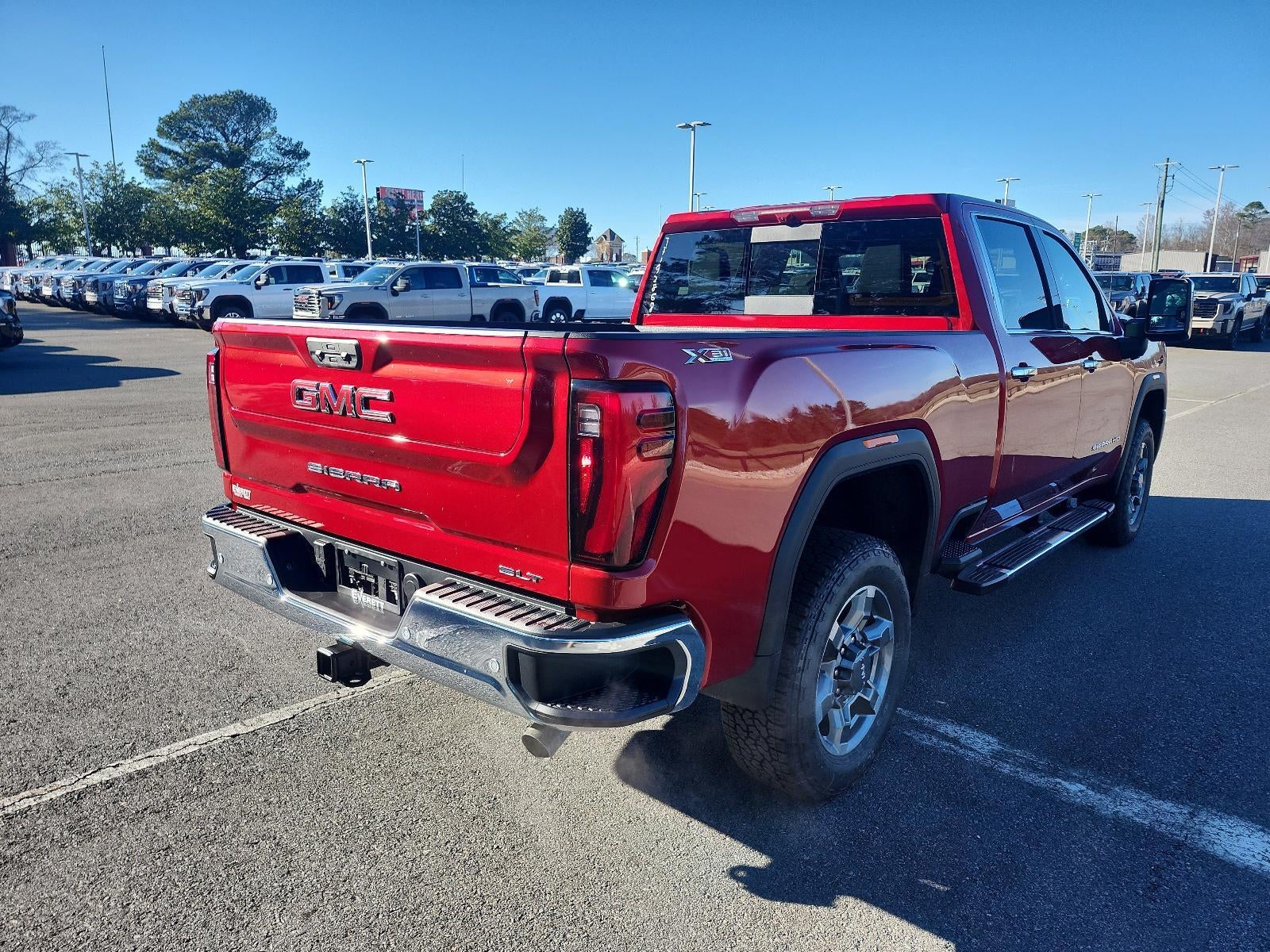 2026 GMC Sierra 2500 HD Crew Cab Standard Box 4-Wheel Drive SLT