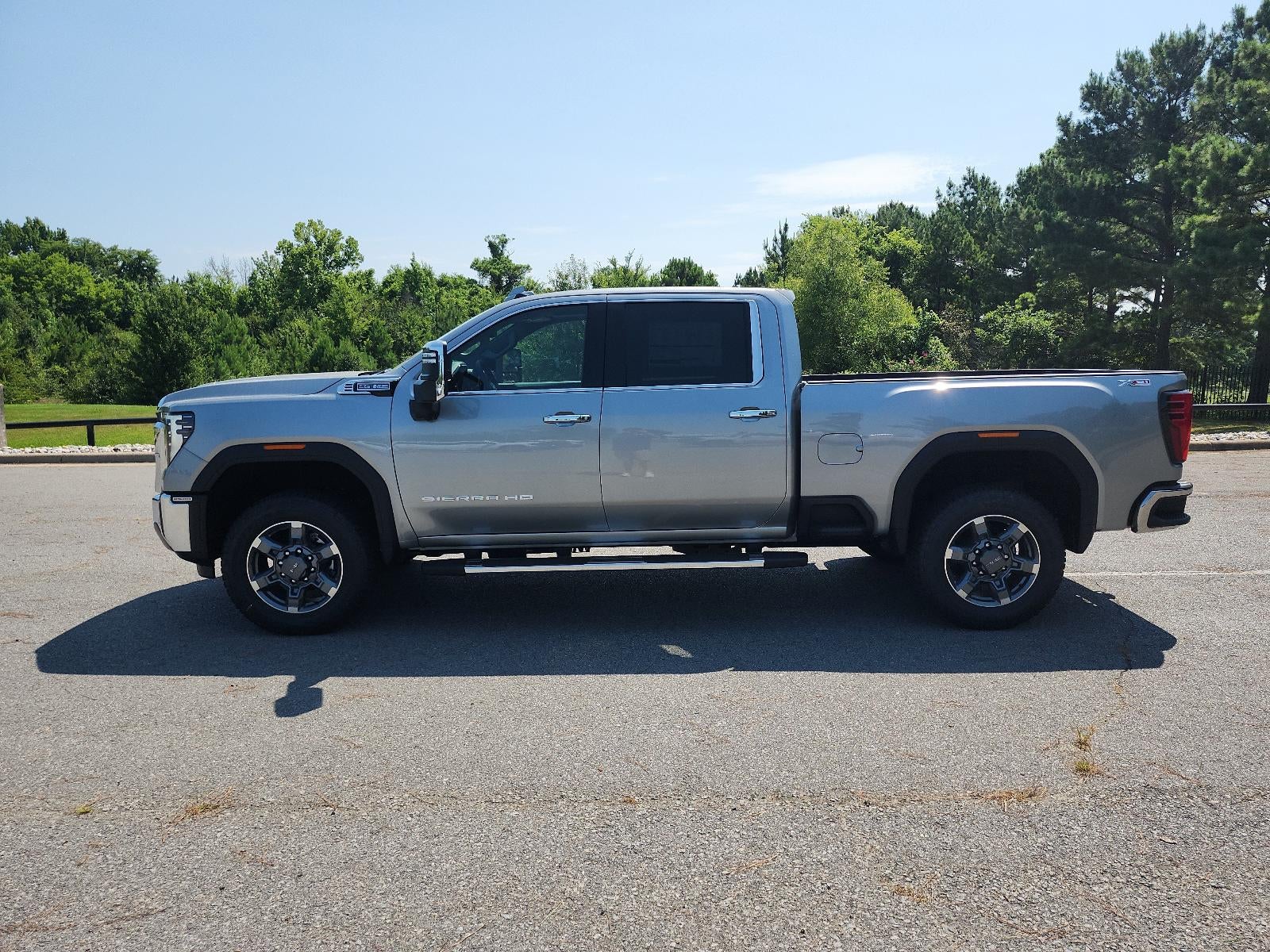 2026 GMC Sierra 2500 HD Crew Cab Standard Box 4-Wheel Drive SLT