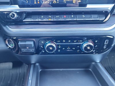 2026 GMC Sierra 2500 HD Crew Cab Standard Box 4-Wheel Drive SLT