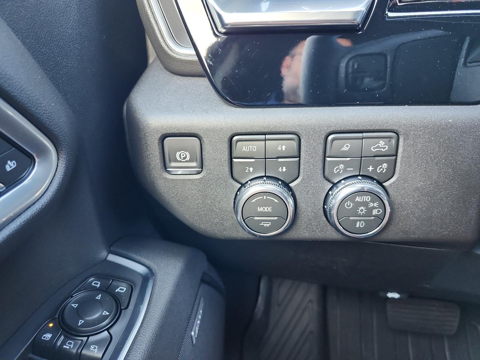 2026 GMC Sierra 2500 HD Crew Cab Standard Box 4-Wheel Drive SLT