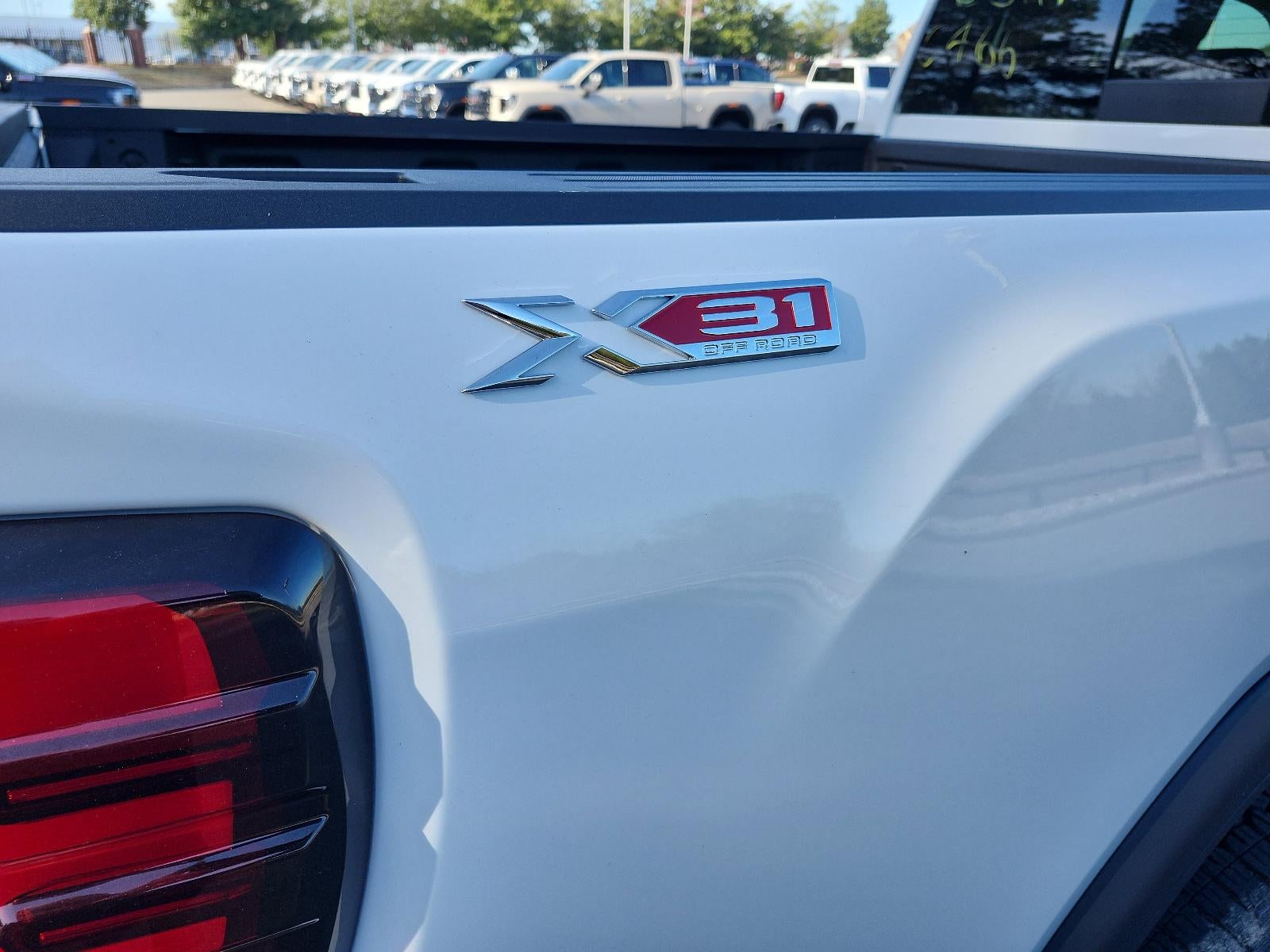 2026 GMC Sierra 2500 HD Crew Cab Standard Box 4-Wheel Drive SLT