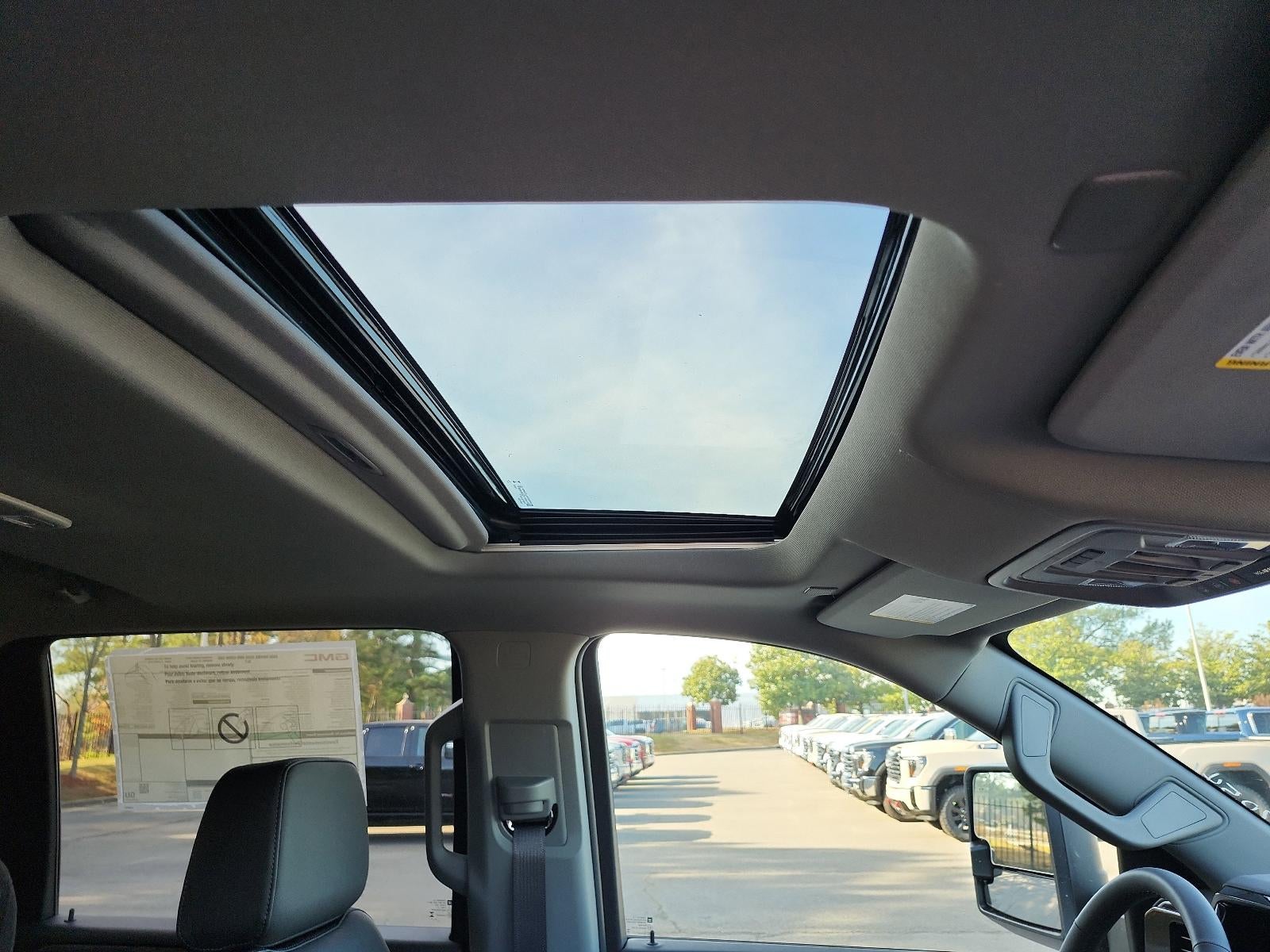 2026 GMC Sierra 2500 HD Crew Cab Standard Box 4-Wheel Drive SLT