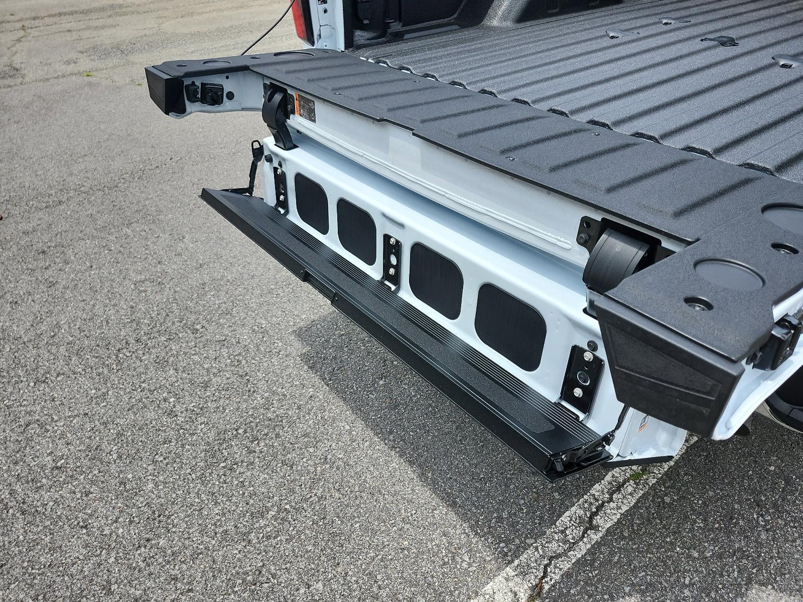 2026 GMC Sierra 2500 HD Crew Cab Standard Box 4-Wheel Drive SLT