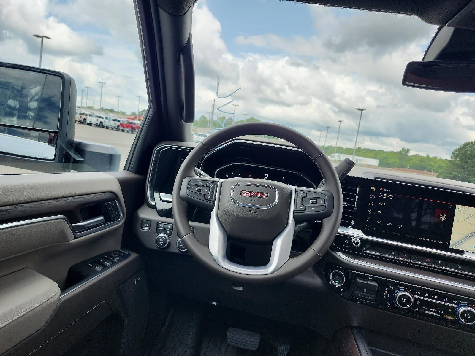 2026 GMC Sierra 2500 HD Crew Cab Standard Box 4-Wheel Drive SLT