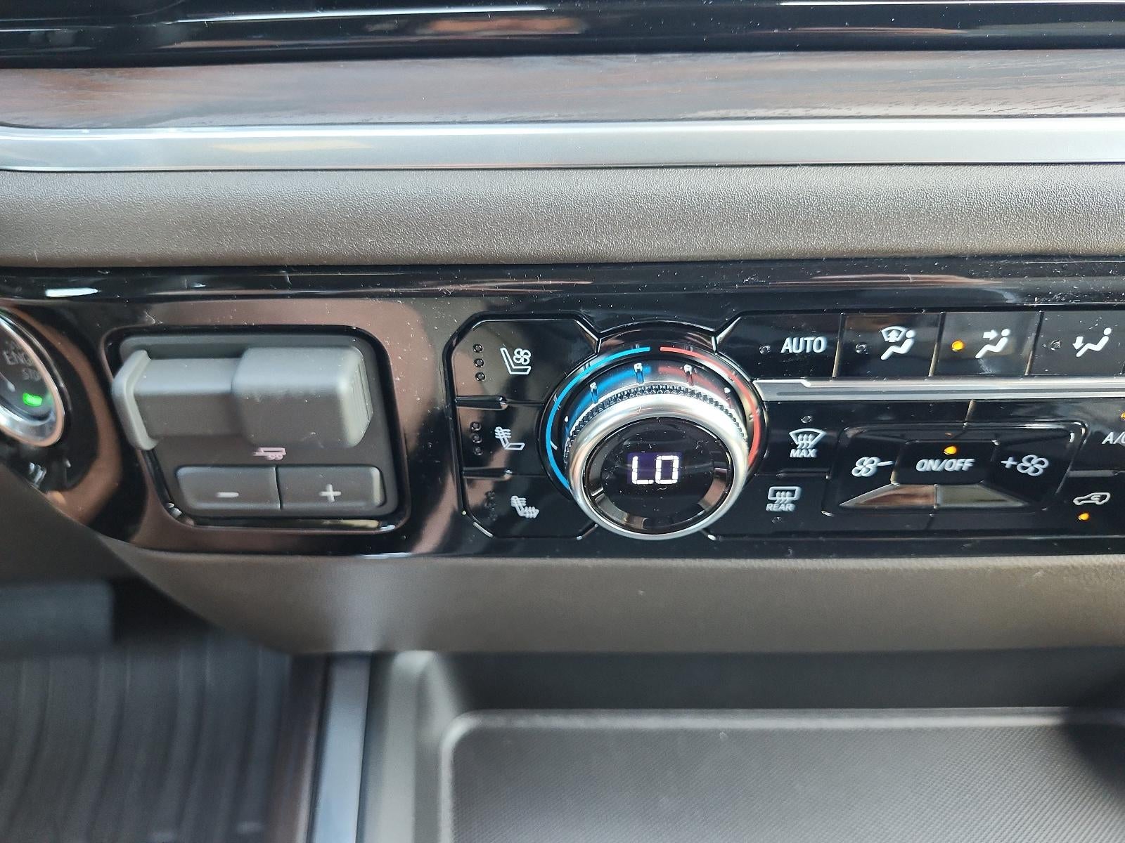 2026 GMC Sierra 2500 HD Crew Cab Standard Box 4-Wheel Drive SLT