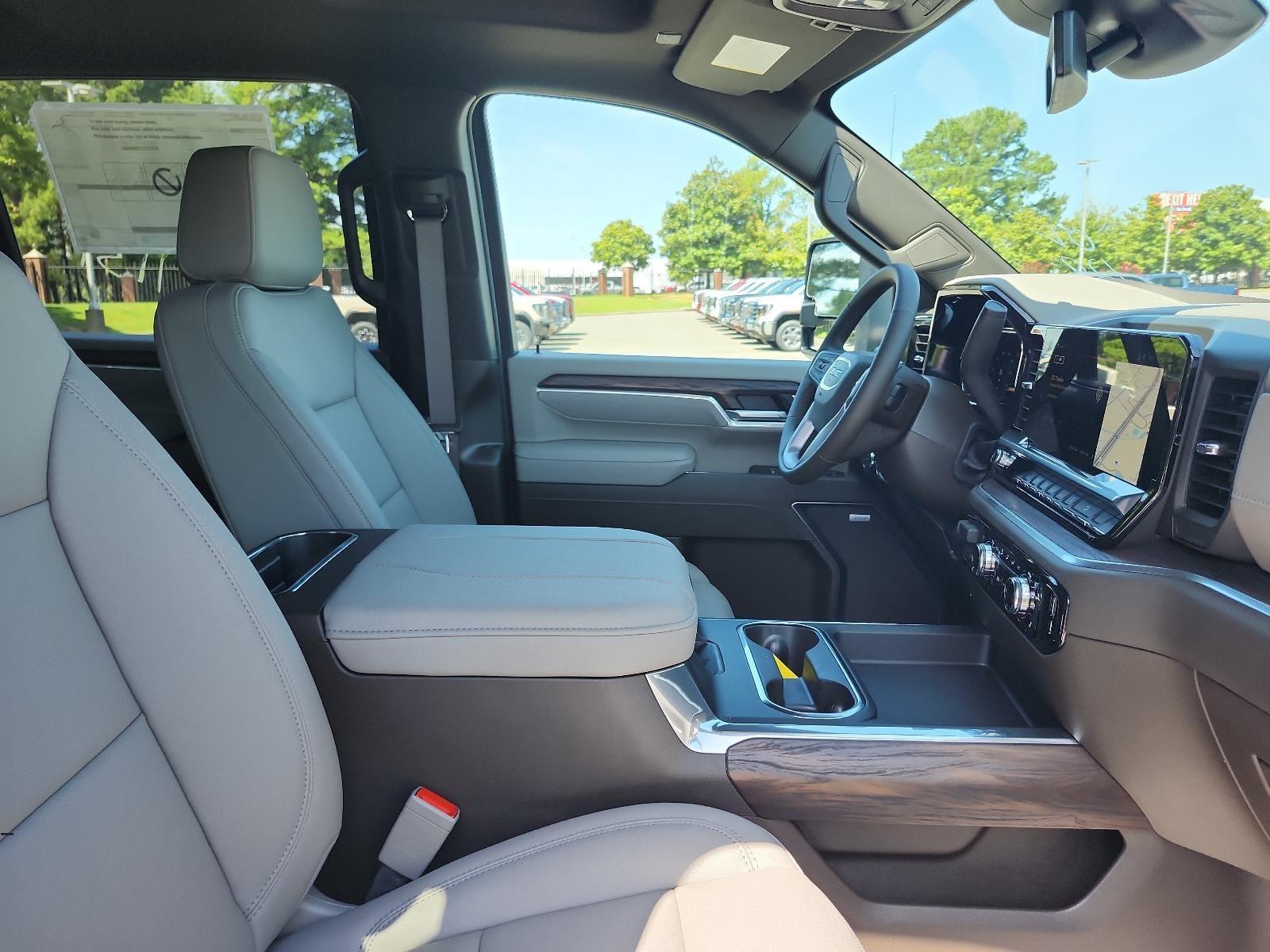 2026 GMC Sierra 2500 HD Crew Cab Standard Box 4-Wheel Drive SLT