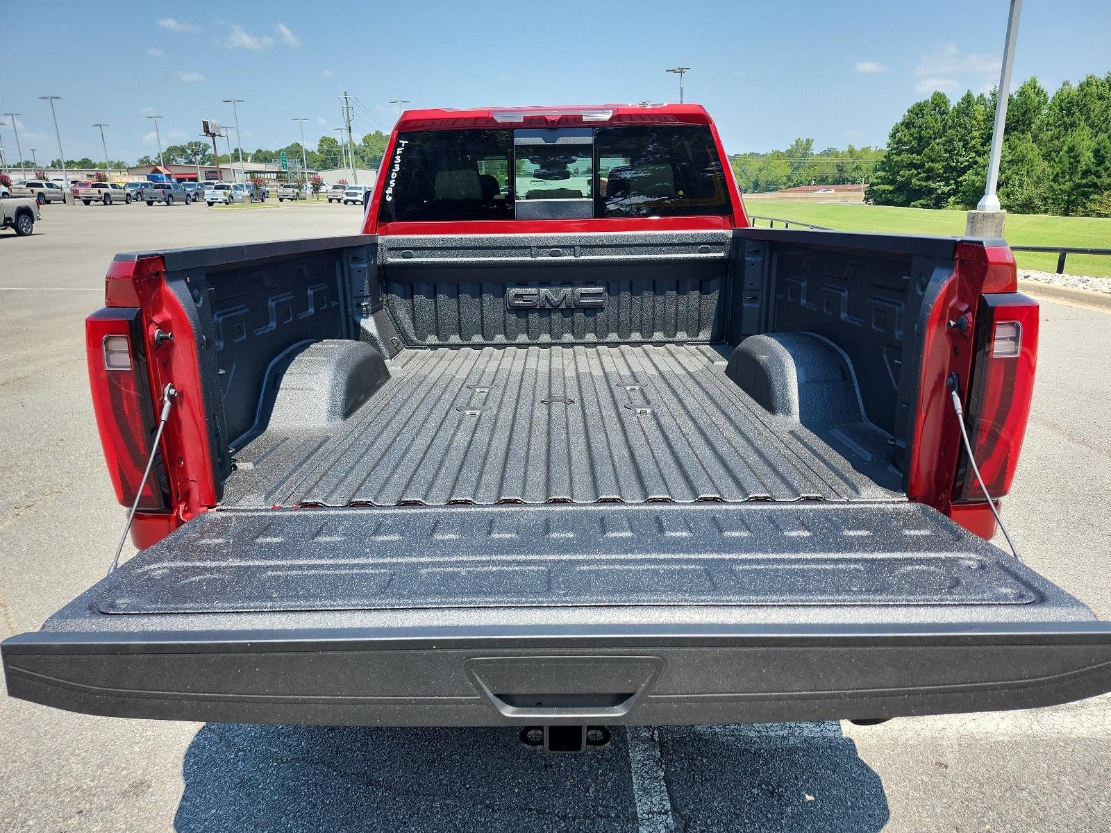 2026 GMC Sierra 2500 HD Crew Cab Standard Box 4-Wheel Drive SLT