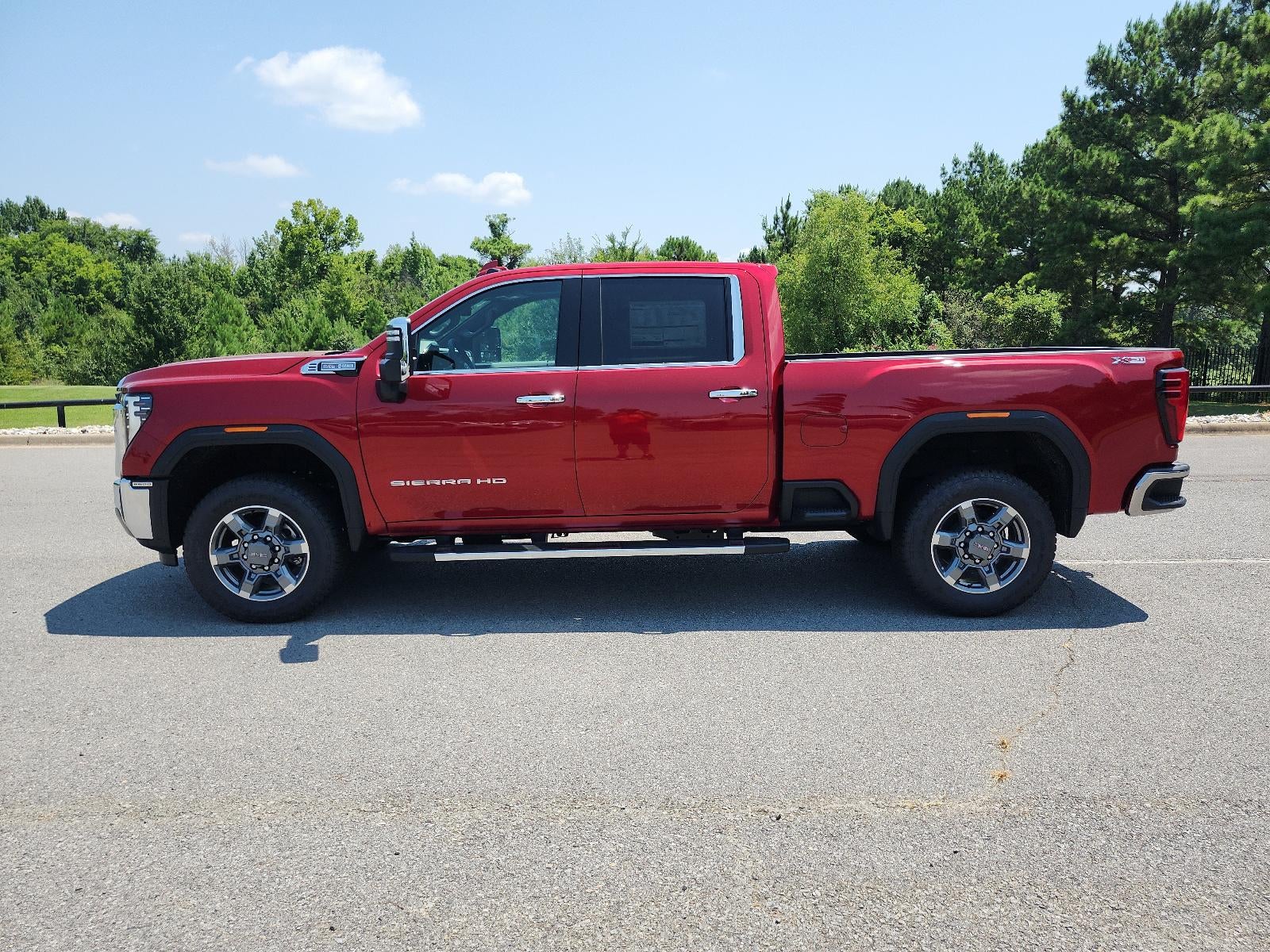 2026 GMC Sierra 2500 HD Crew Cab Standard Box 4-Wheel Drive SLT