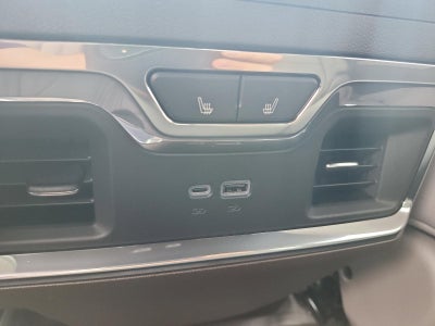 2026 GMC Sierra 2500 HD Crew Cab Standard Box 4-Wheel Drive SLT