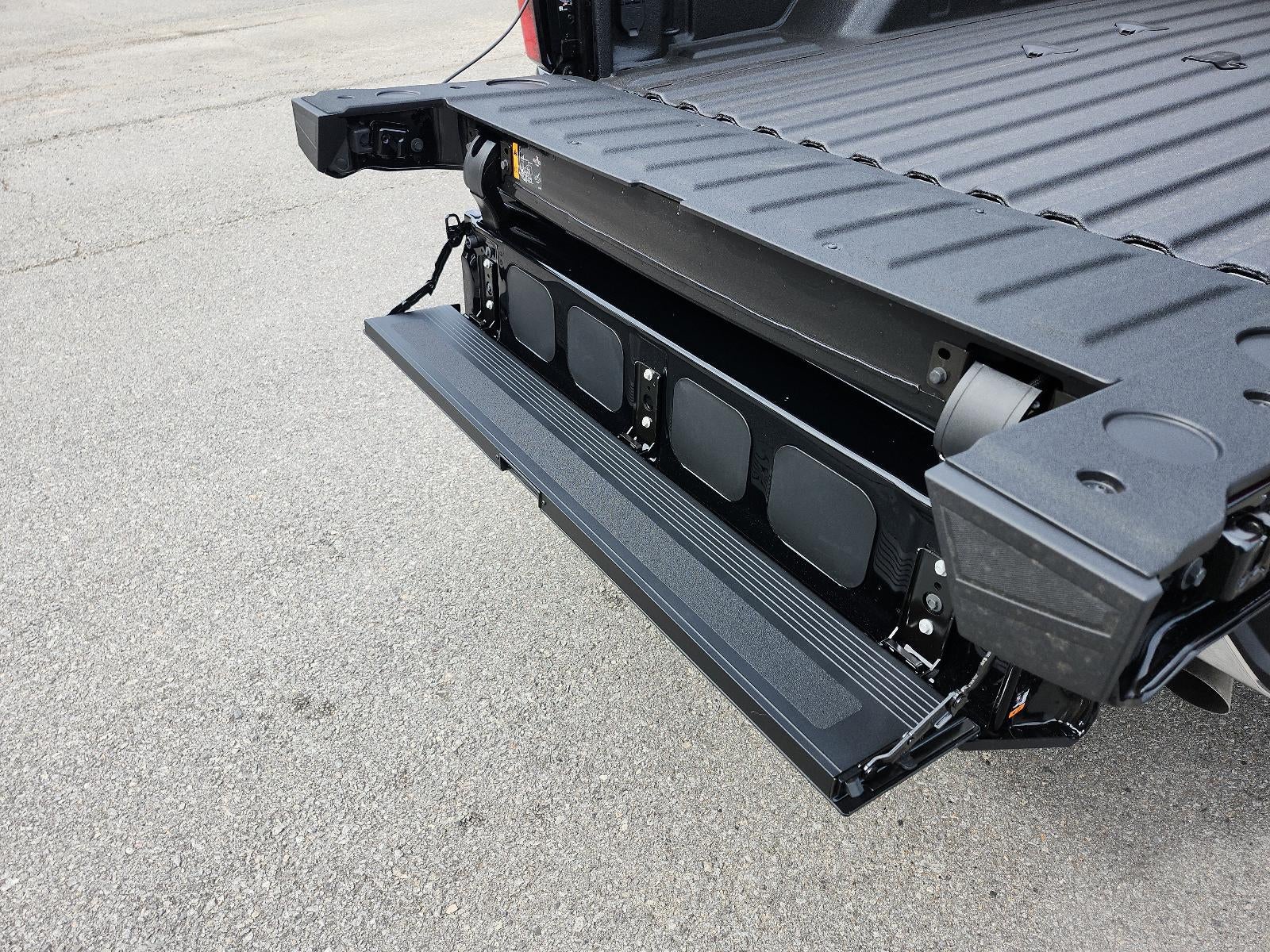 2026 GMC Sierra 2500 HD Crew Cab Standard Box 4-Wheel Drive SLT