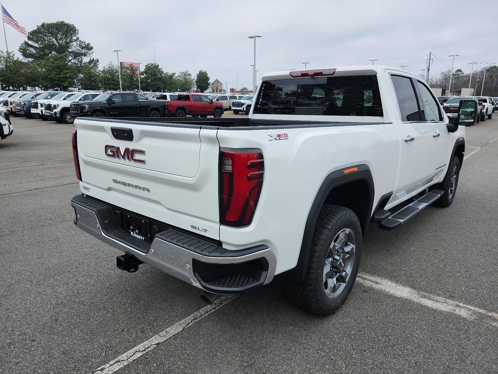 2026 GMC Sierra 2500 HD Crew Cab Standard Box 4-Wheel Drive SLT