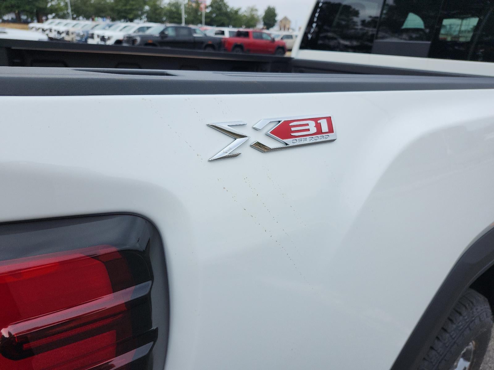 2026 GMC Sierra 2500 HD Crew Cab Standard Box 4-Wheel Drive SLT