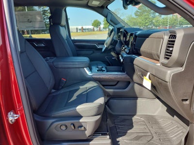 2026 GMC Sierra 2500 HD Crew Cab Standard Box 4-Wheel Drive SLT