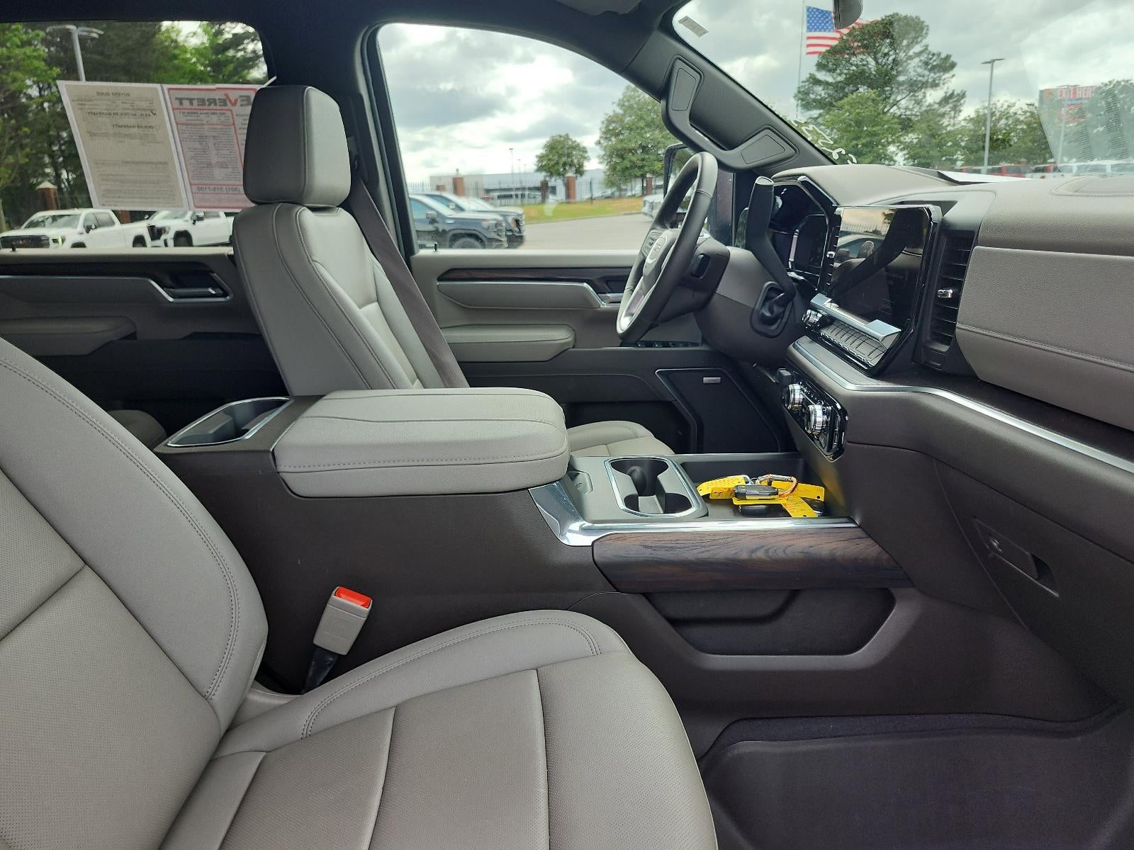 2025 GMC Sierra 2500 HD SLT