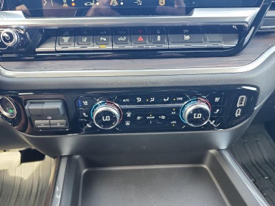 2026 GMC Sierra 2500 HD Crew Cab Standard Box 4-Wheel Drive SLT