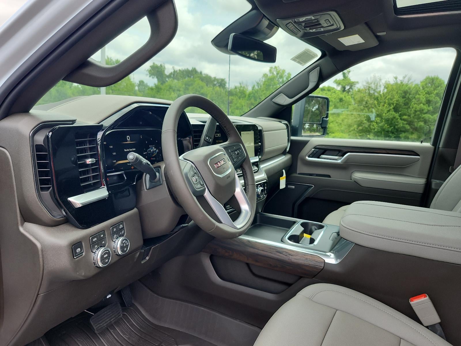 2026 GMC Sierra 2500 HD Crew Cab Standard Box 4-Wheel Drive SLT
