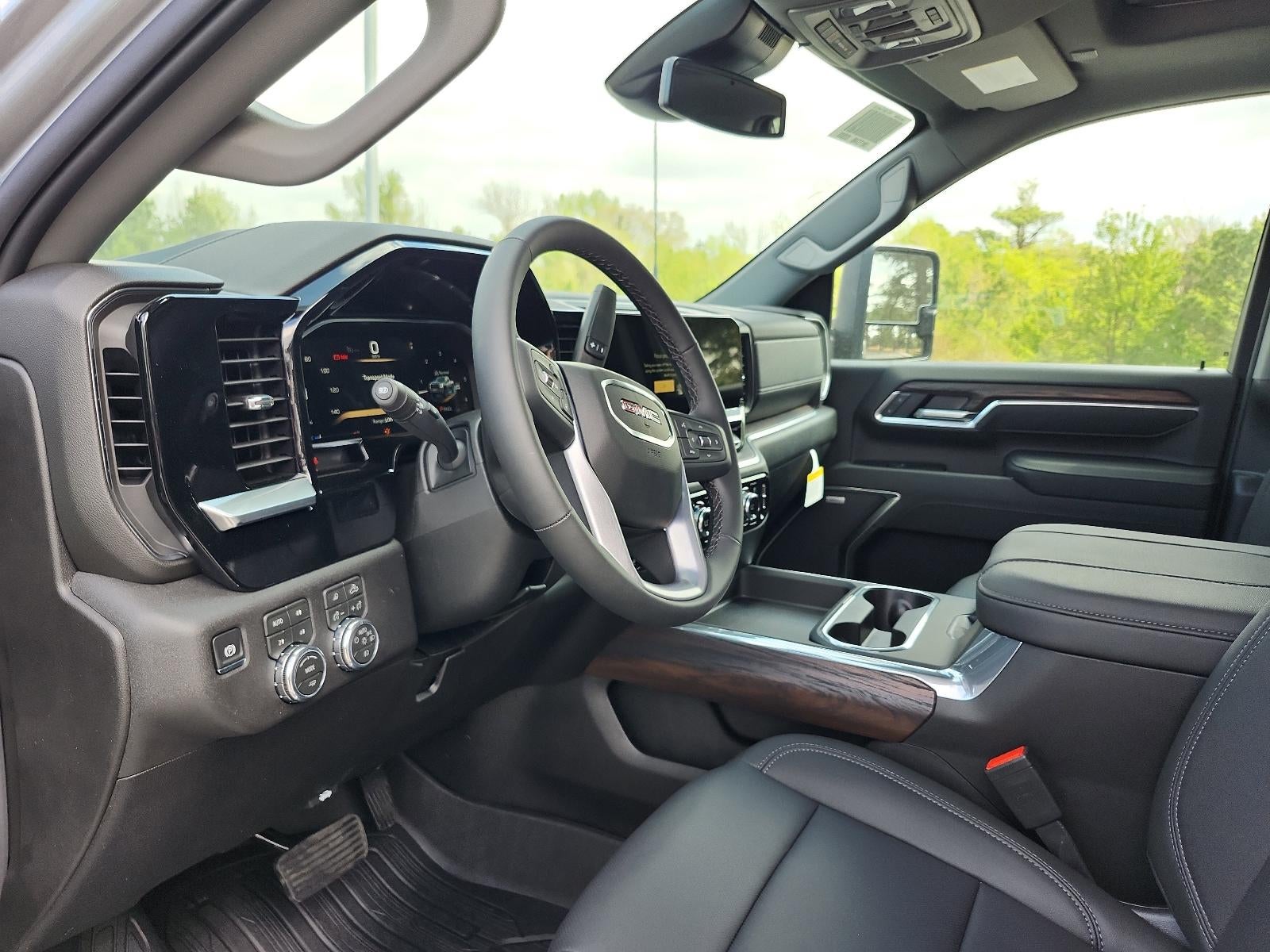 2026 GMC Sierra 2500 HD Crew Cab Standard Box 4-Wheel Drive SLT