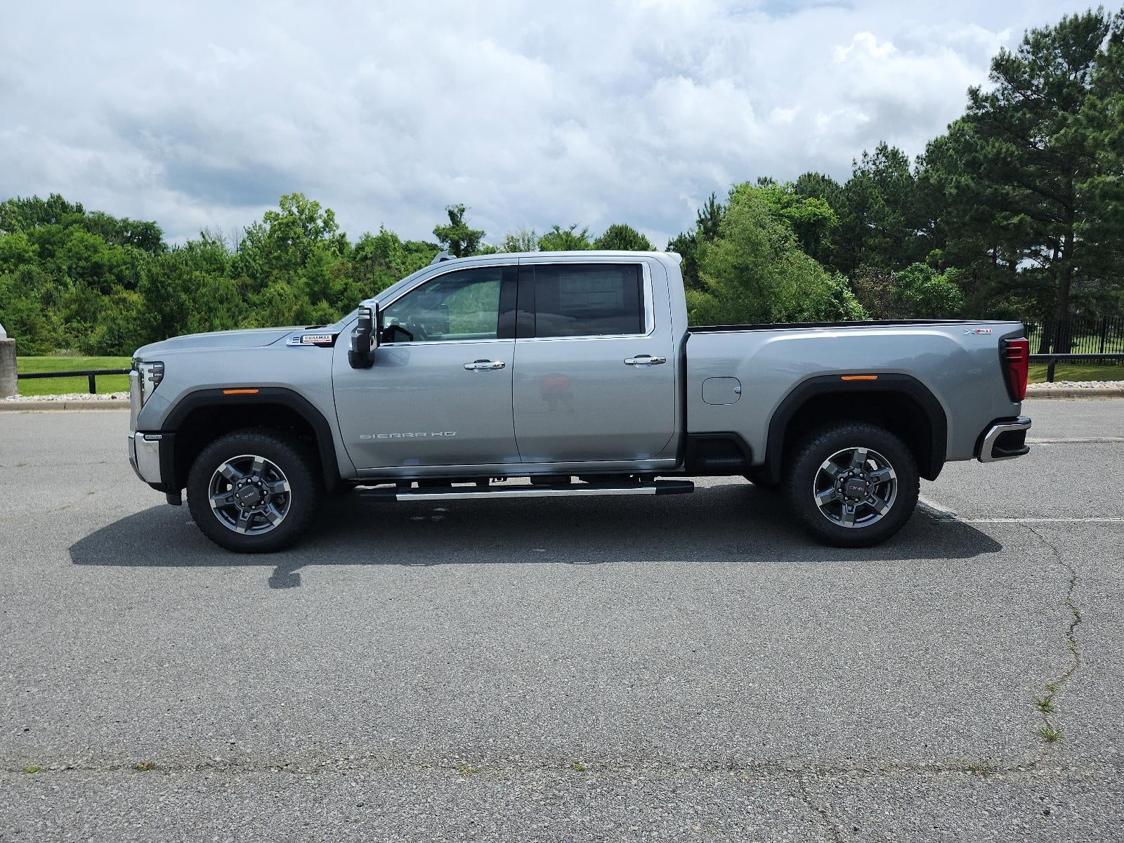 2026 GMC Sierra 2500 HD Crew Cab Standard Box 4-Wheel Drive SLT