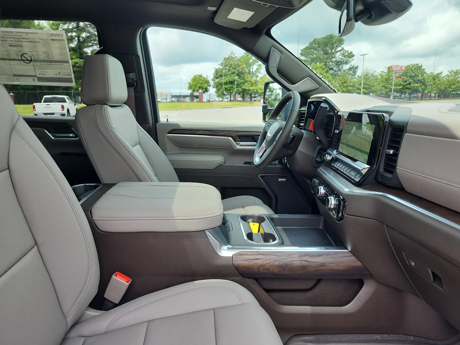 2026 GMC Sierra 2500 HD Crew Cab Standard Box 4-Wheel Drive SLT