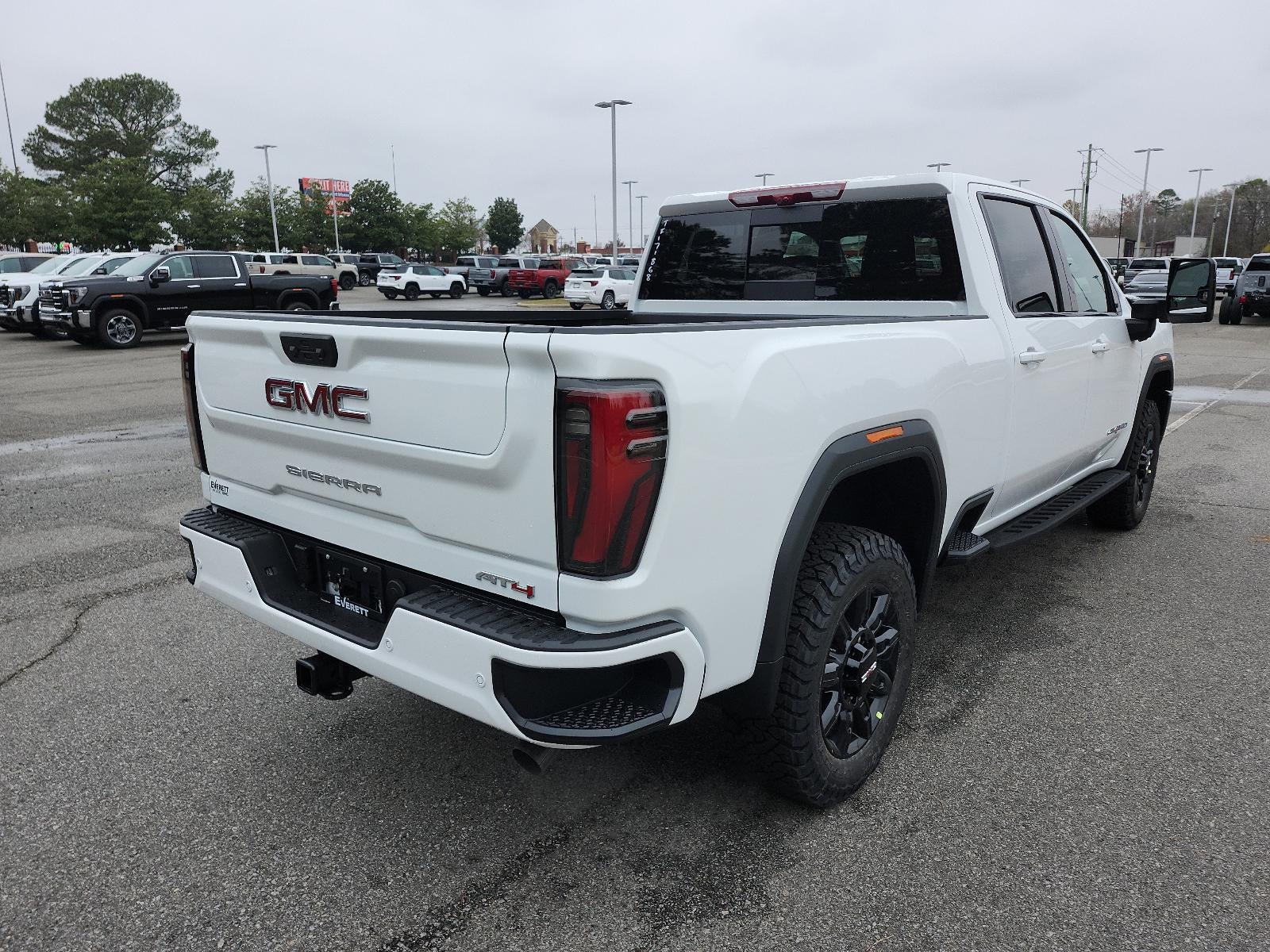 2026 GMC Sierra 2500 HD Crew Cab Standard Box 4-Wheel Drive AT4