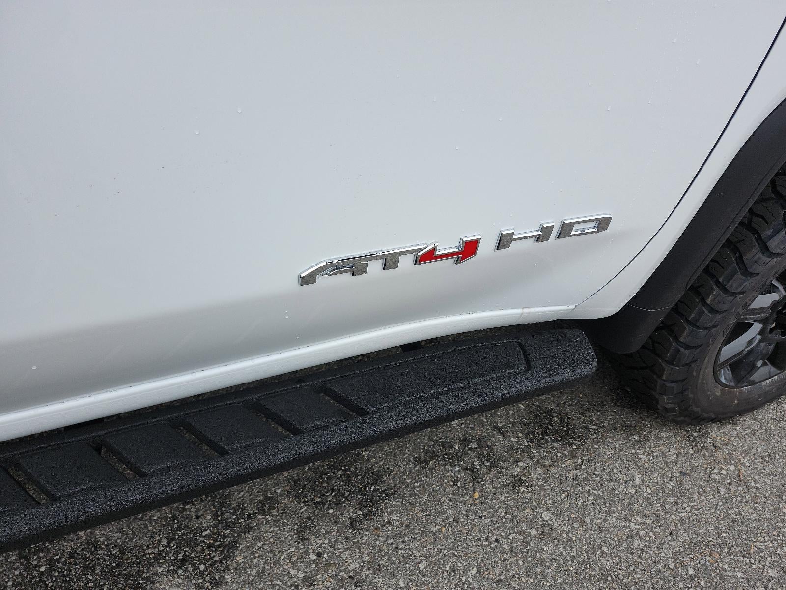 2026 GMC Sierra 2500 HD Crew Cab Standard Box 4-Wheel Drive AT4