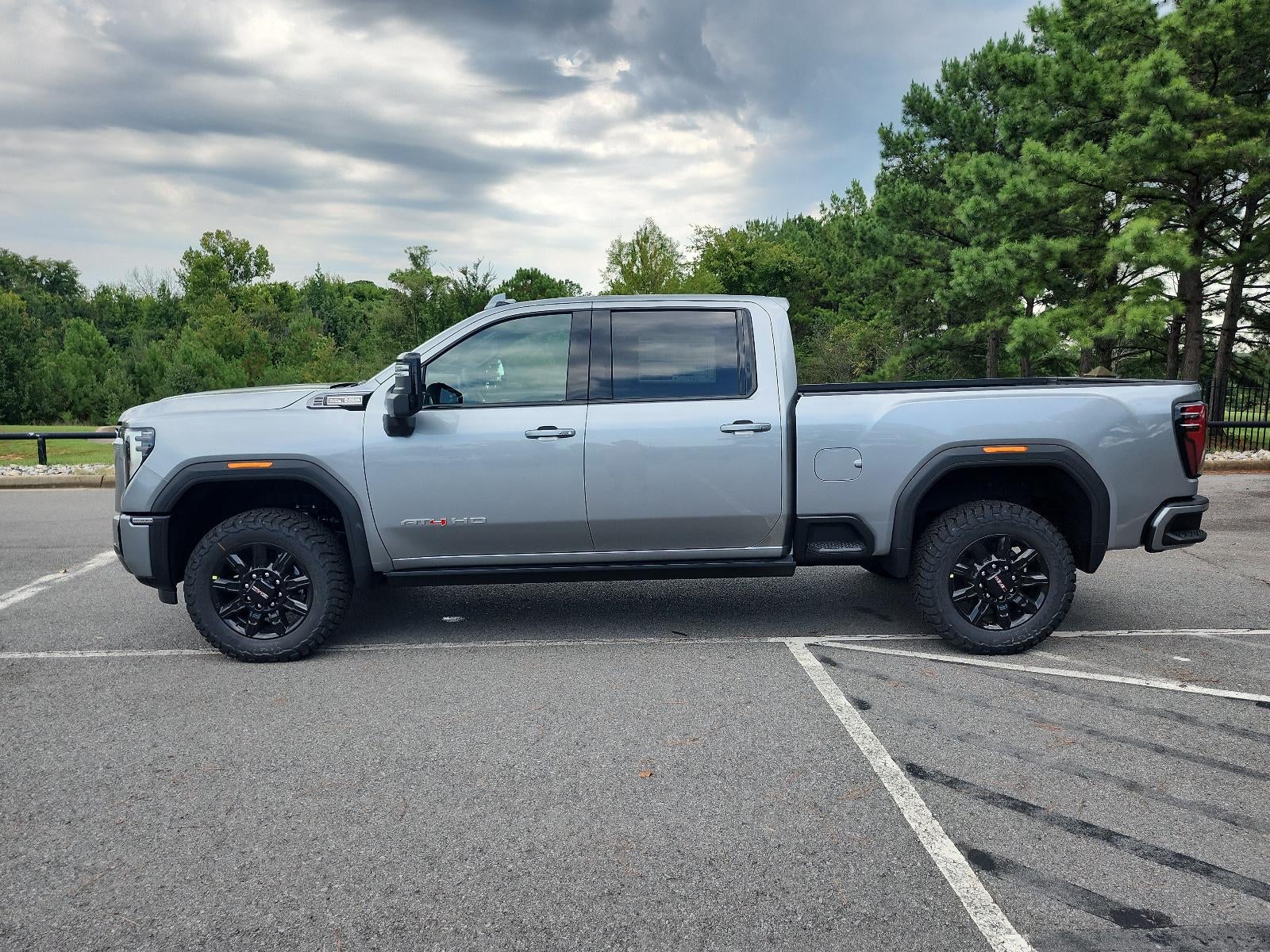 2026 GMC Sierra 2500 HD Crew Cab Standard Box 4-Wheel Drive AT4